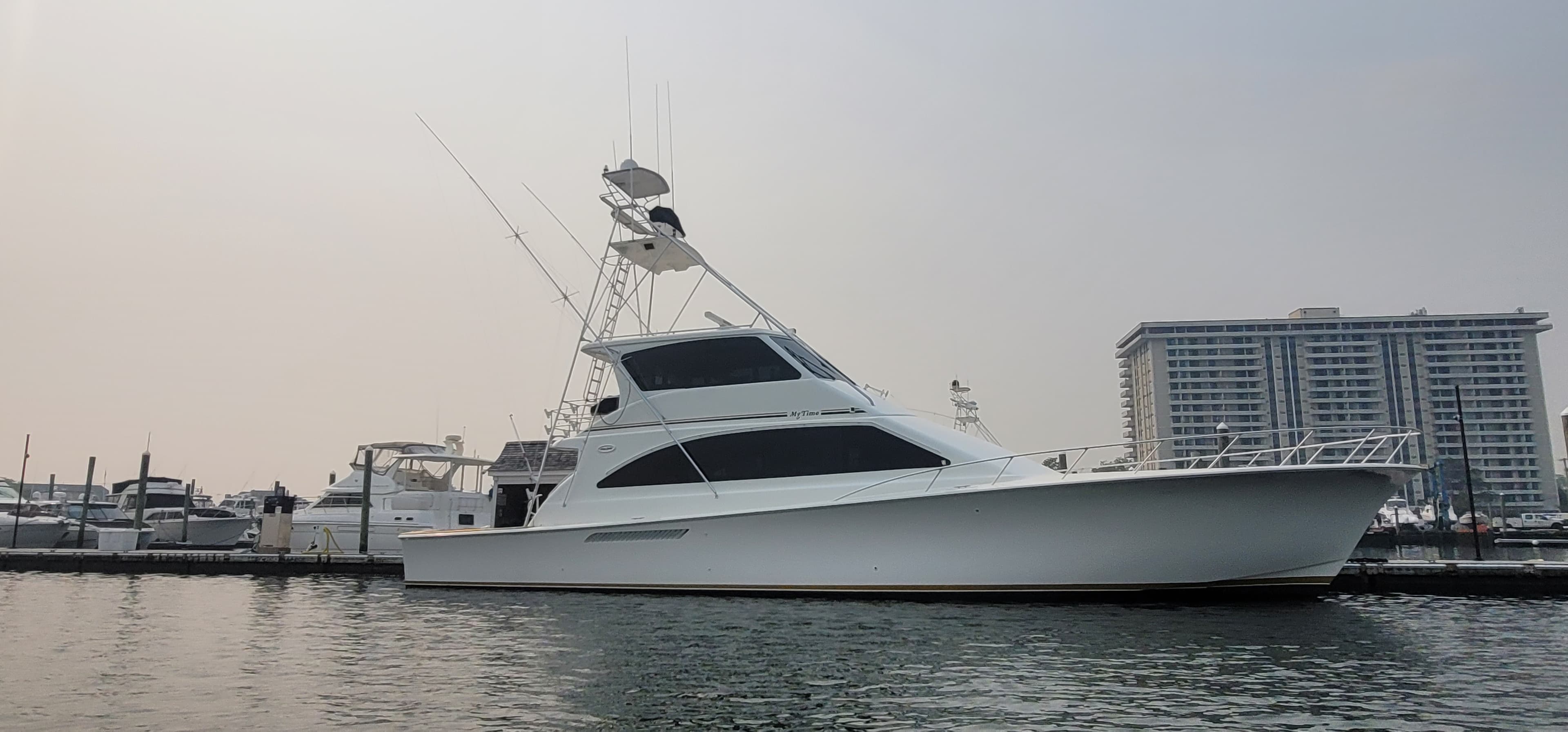 2000 Ocean Yachts 70 Super Sport for Sale in Monmouth Beach, NJ Flybridge