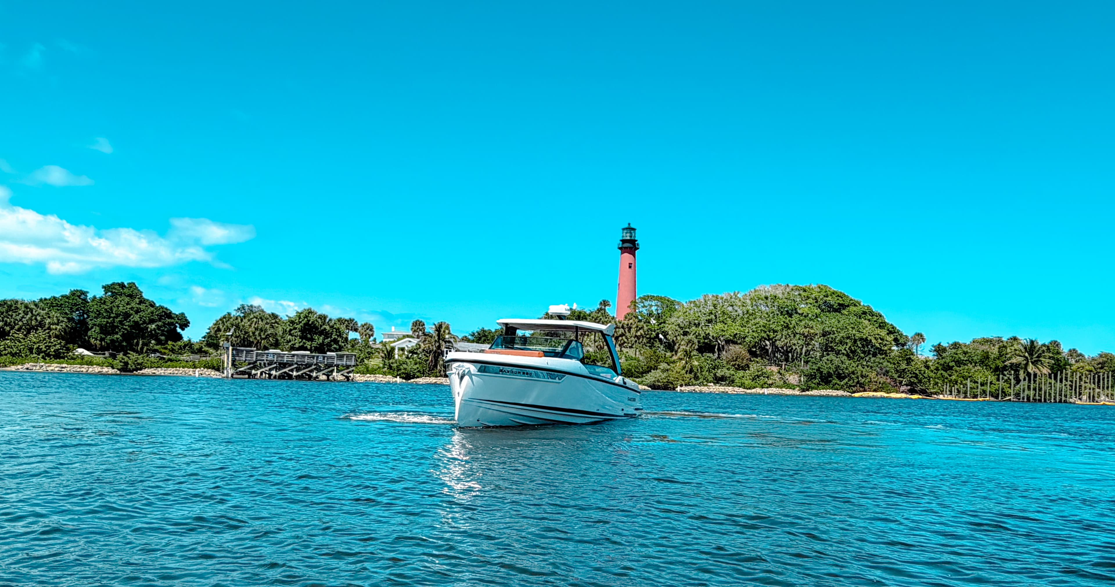 2026 Saxdor 320 GTO for Sale in Jupiter, Florida Day Boats 5
