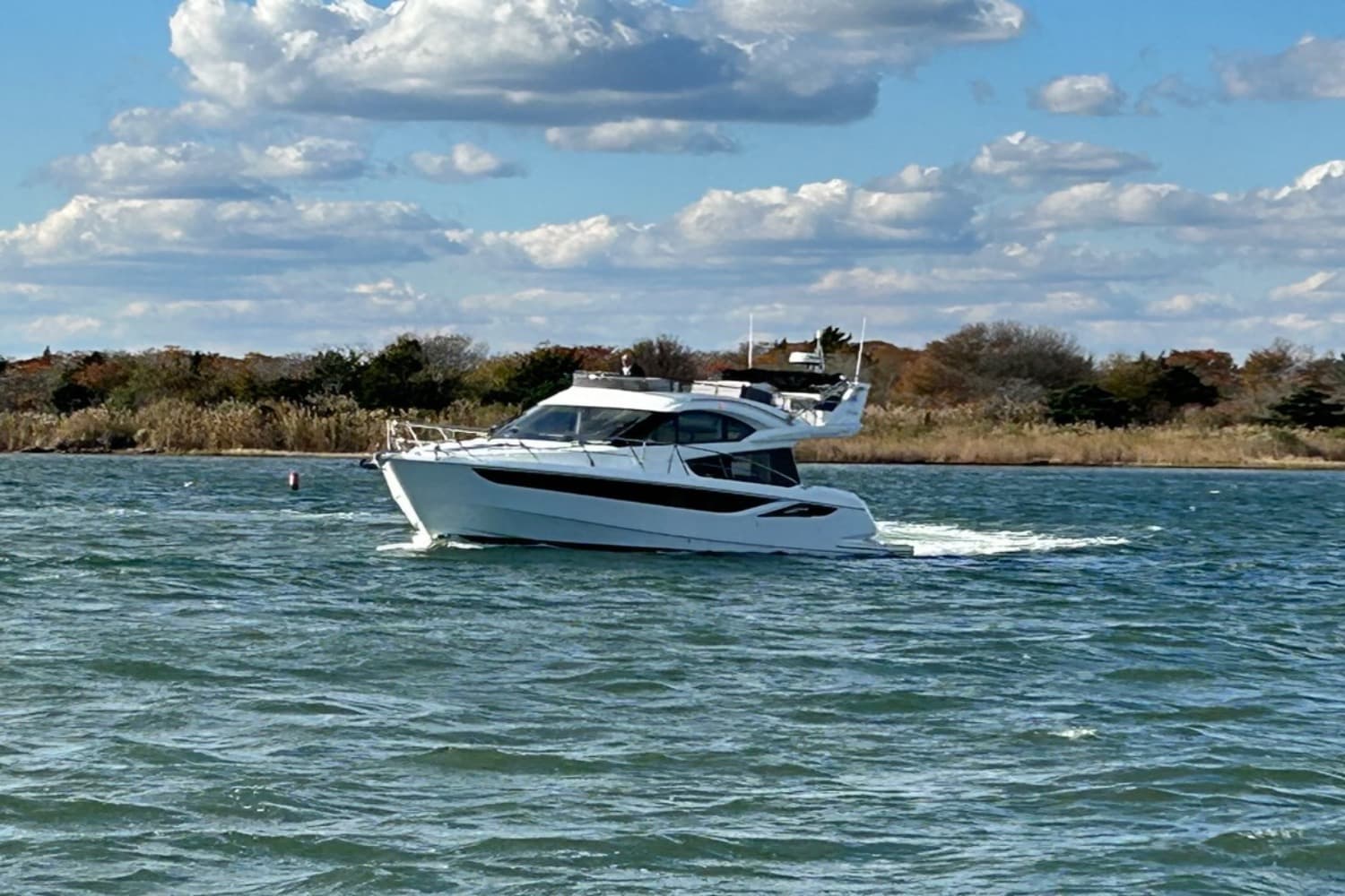 2018 Galeon Yachts 420 Fly for Sale in Somers Point, New Jersey Motor Yacht