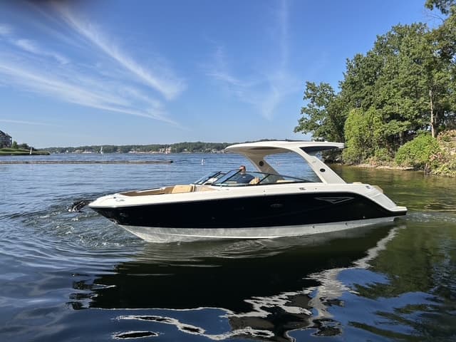 2027 Sea Ray SLX 310 for Sale in Lake Ozark, Missouri Bowrider 4