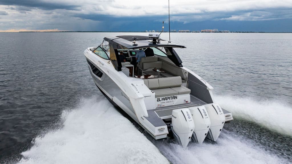 2024 Cruisers Yachts 38 GLS OB for Sale in Cocoplum Yacht Club, FL Sport Cruiser 5