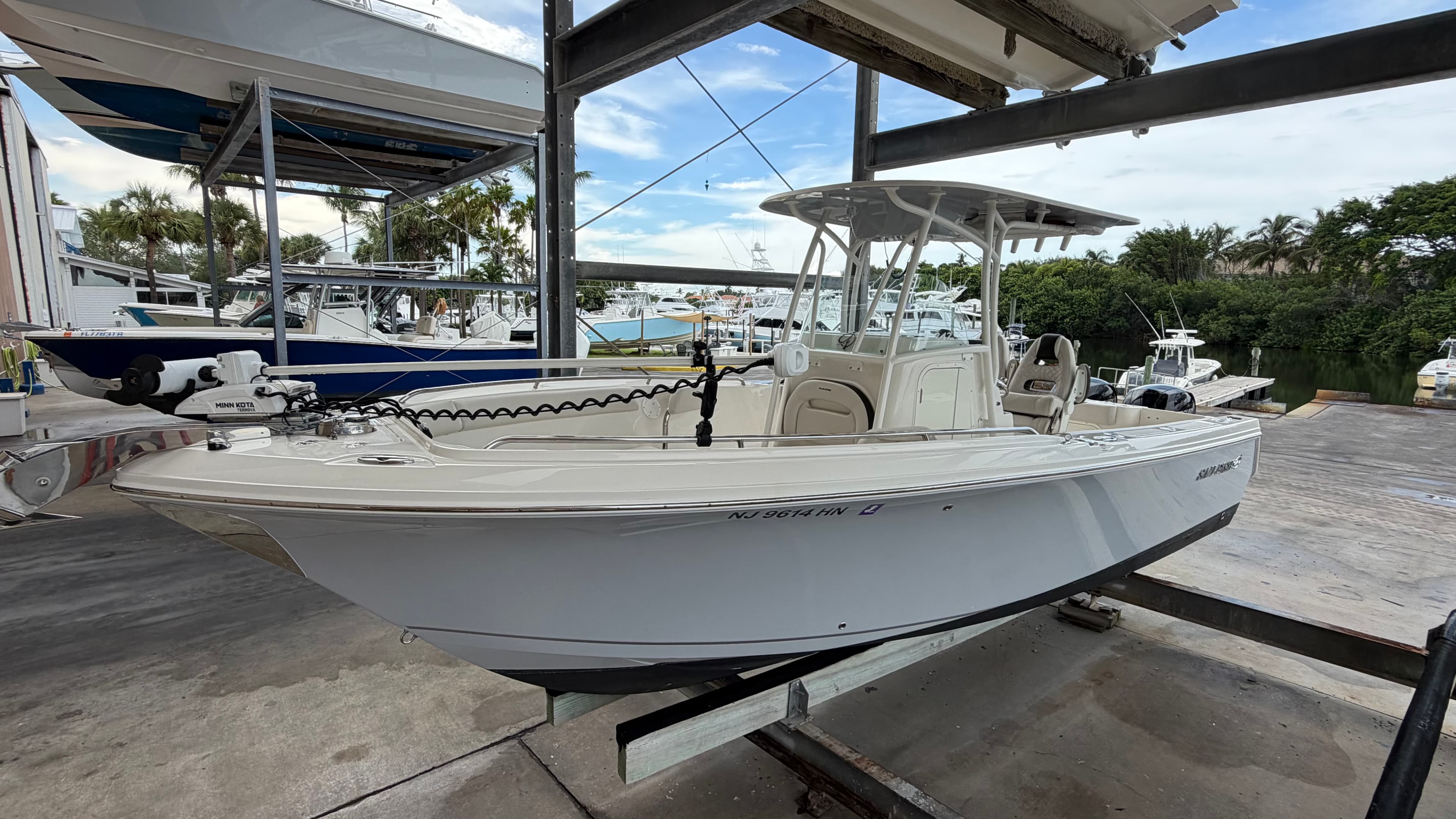 2022 Sailfish 242 CC for Sale in Jupiter, FL Center Console 2