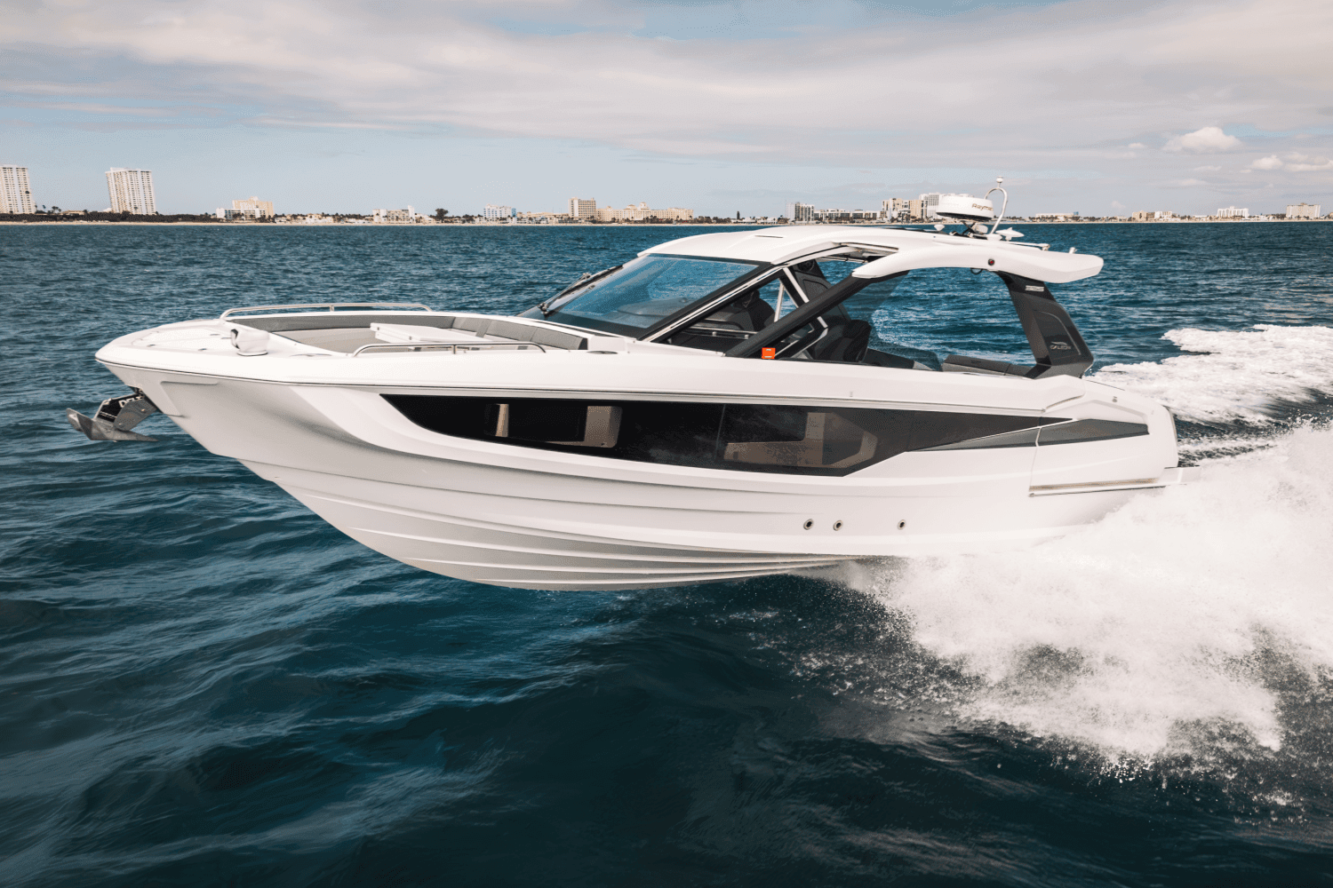 2023 Galeon Yachts 325 GTO for Sale in Pompano Beach, FL Bowrider 4