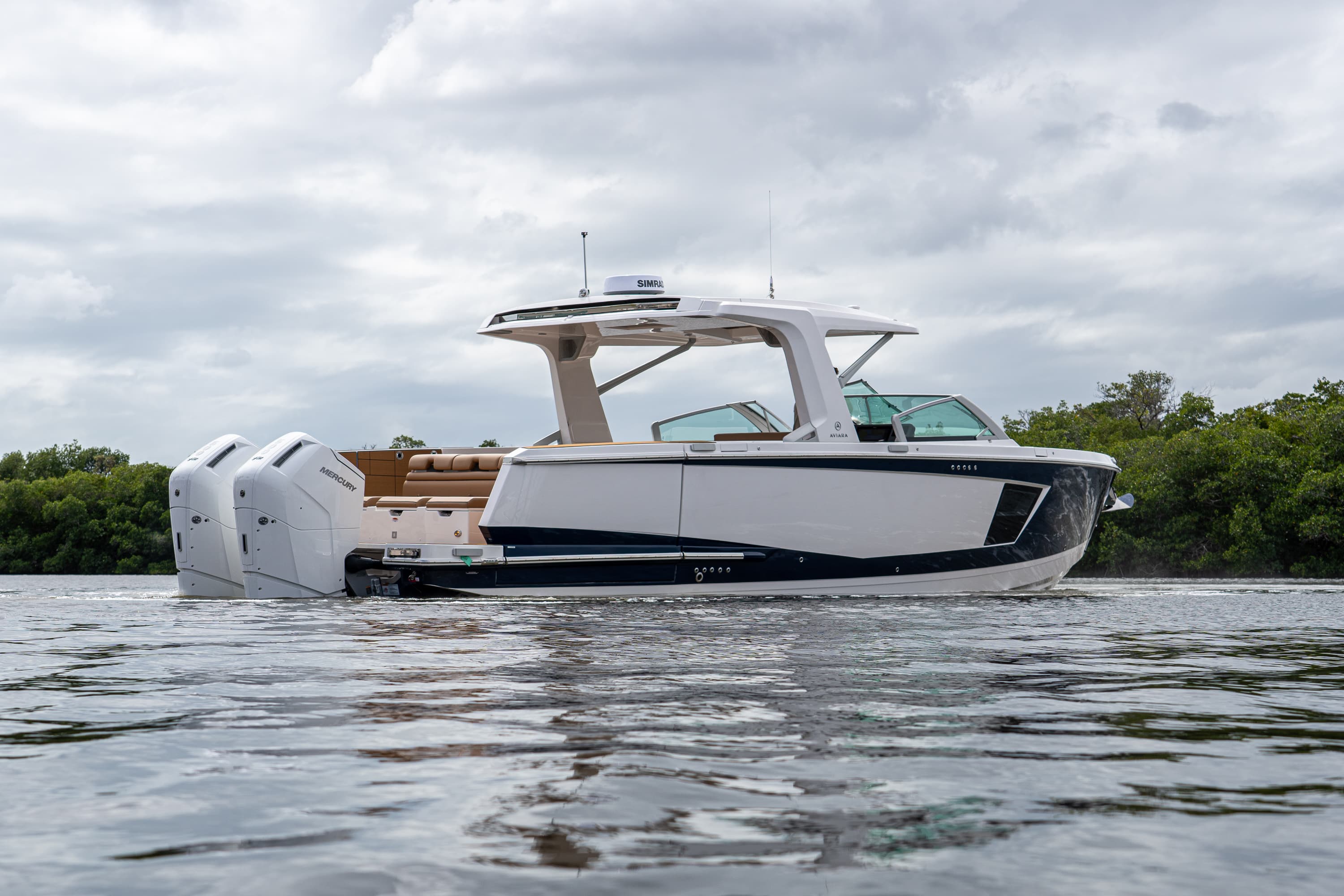2025 Aviara AV 40 OB for Sale in Fort Myers, FL Day Boats 4