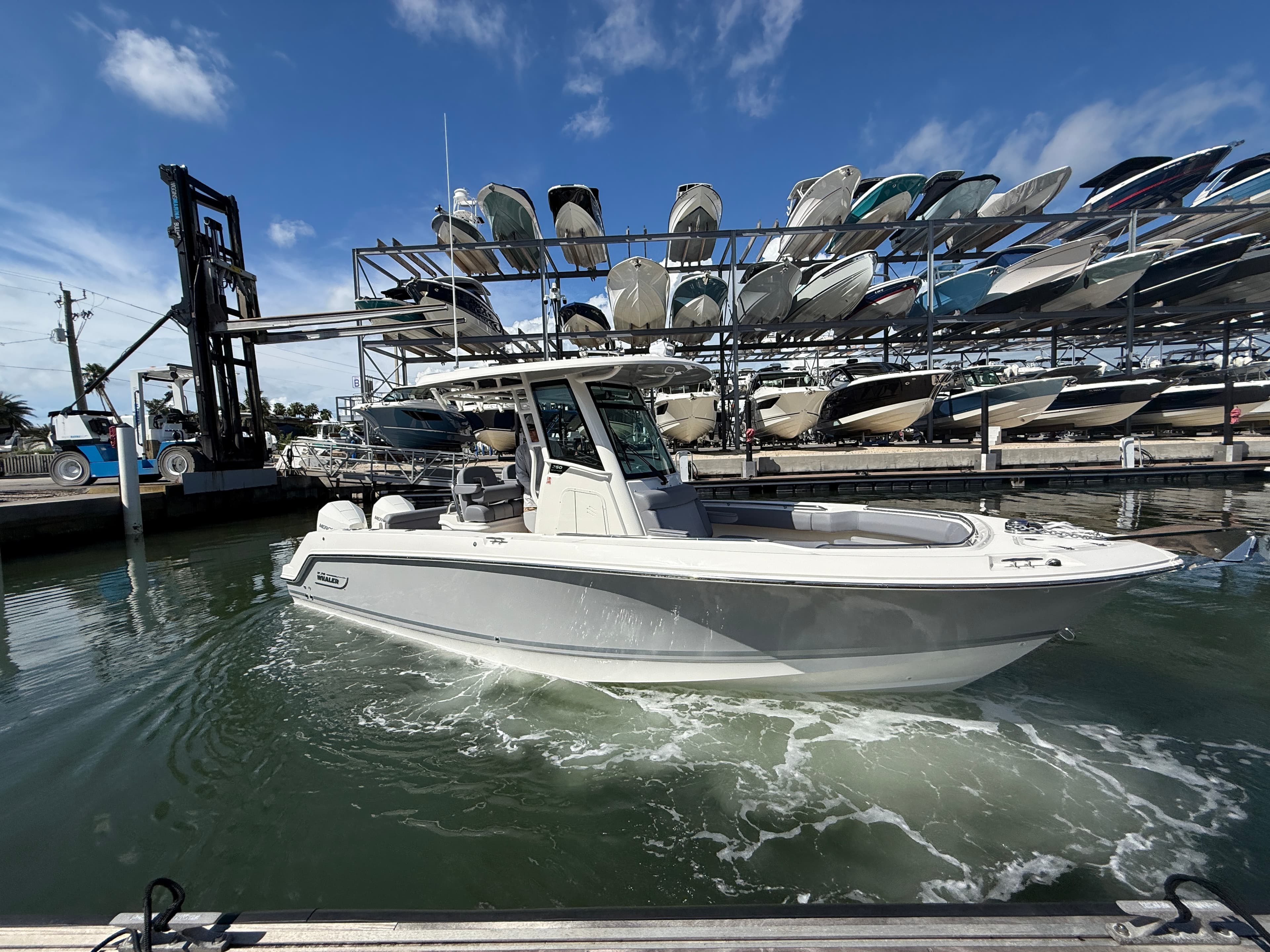 2027 Boston Whaler 250 Outrage for Sale in Sarasota, FL Center Console