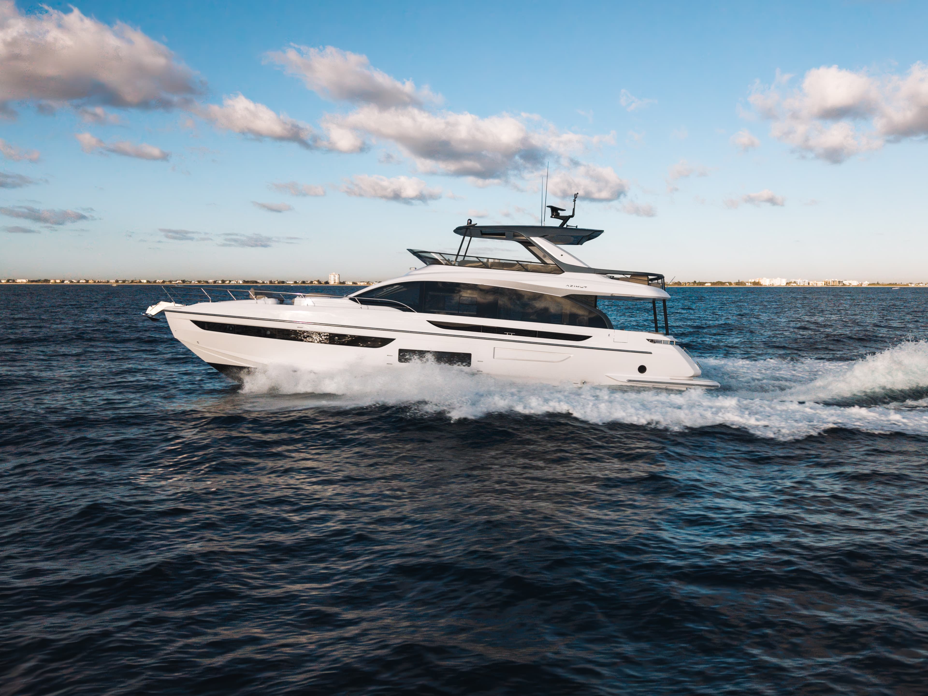 2025 Azimut Fly 72 for Sale in Pompano Beach, FL Flybridge 2