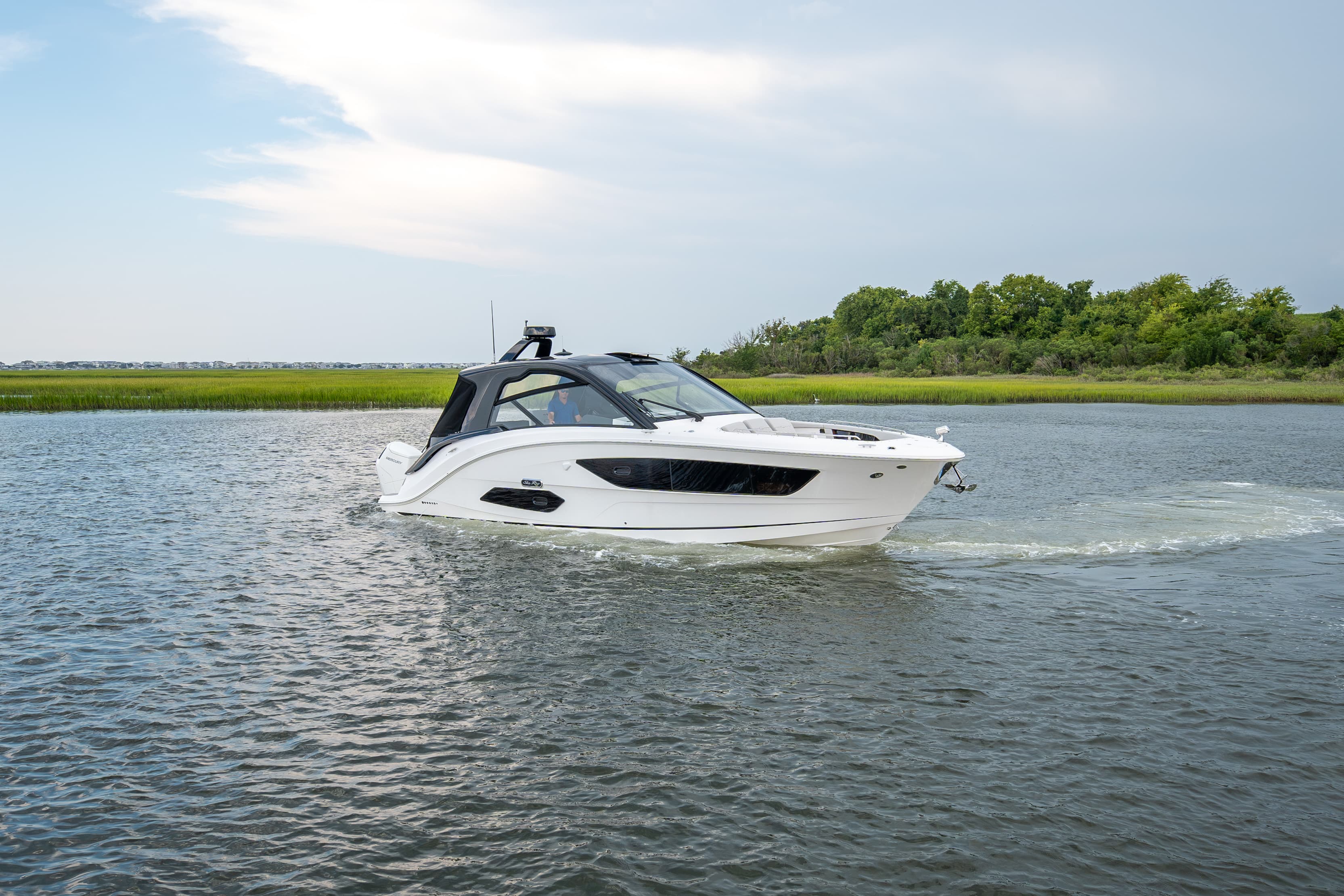 2026 Sea Ray Sundancer 370 Outboard for Sale in Wrightsville Beach, North Carolina Bowrider