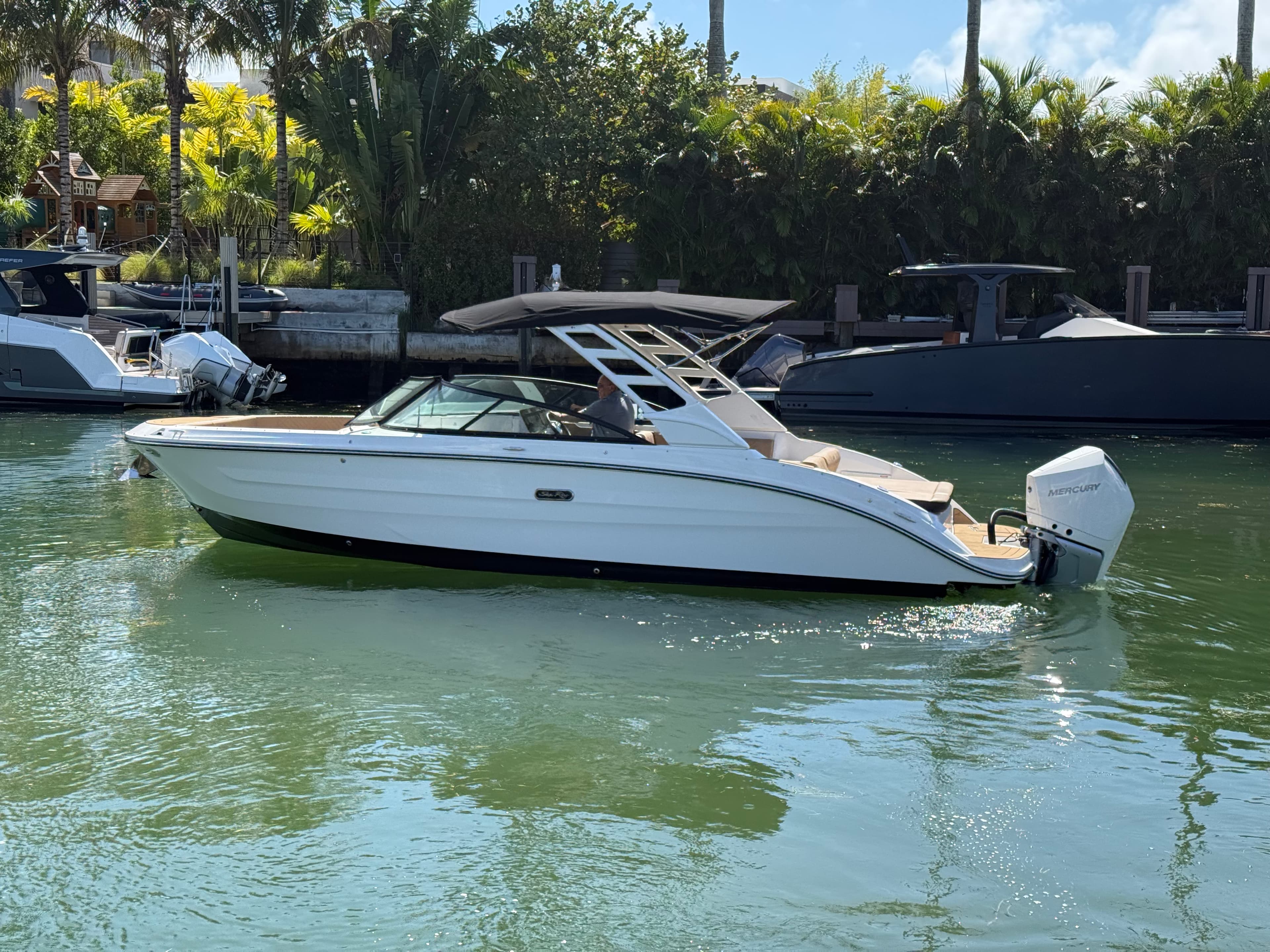 2026 Sea Ray SDX 270 Outboard for Sale in Miami, FL Bowrider