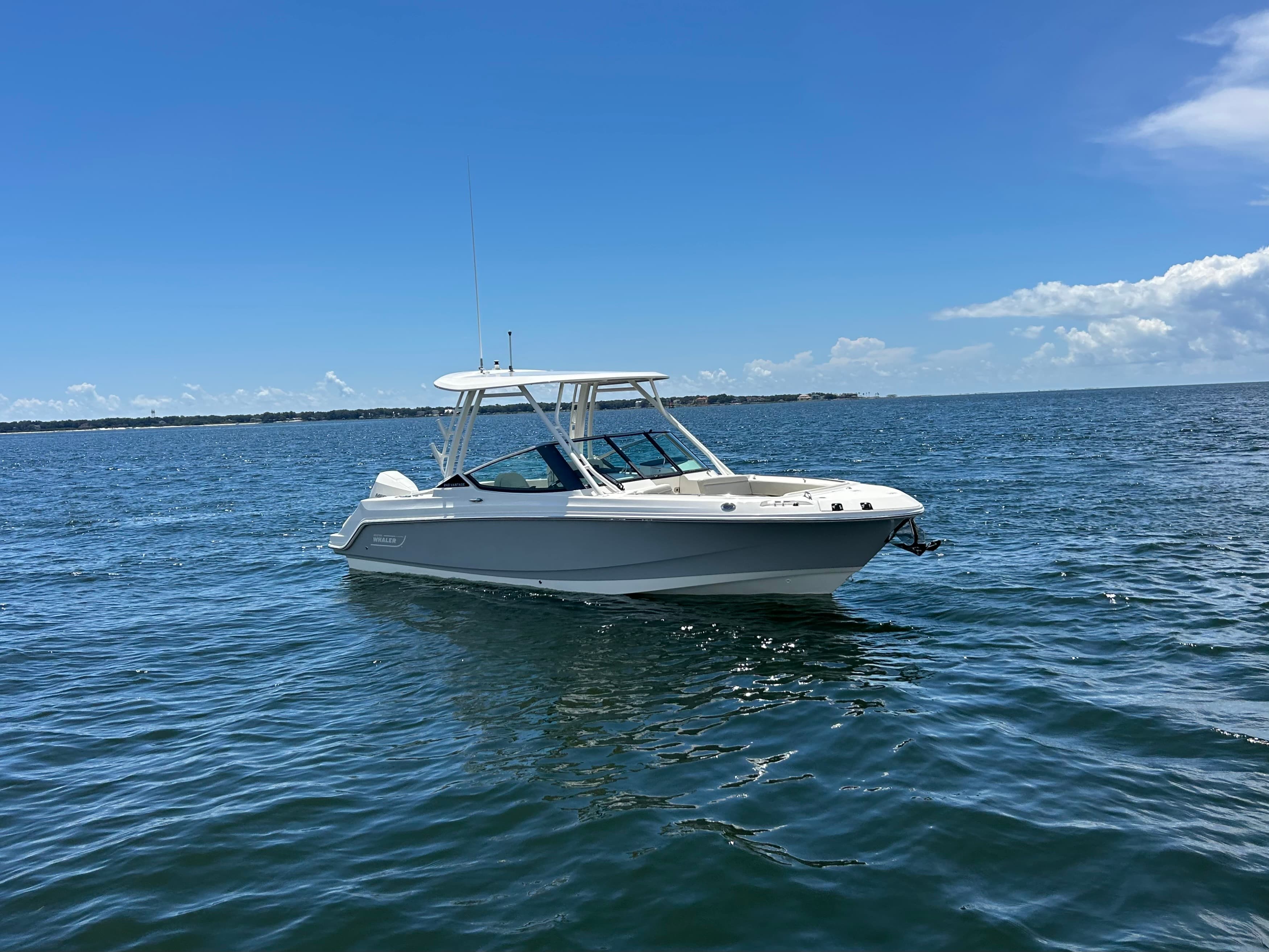 2027 Boston Whaler 240 Vantage for Sale in Pensacola, Florida Dual Console 5