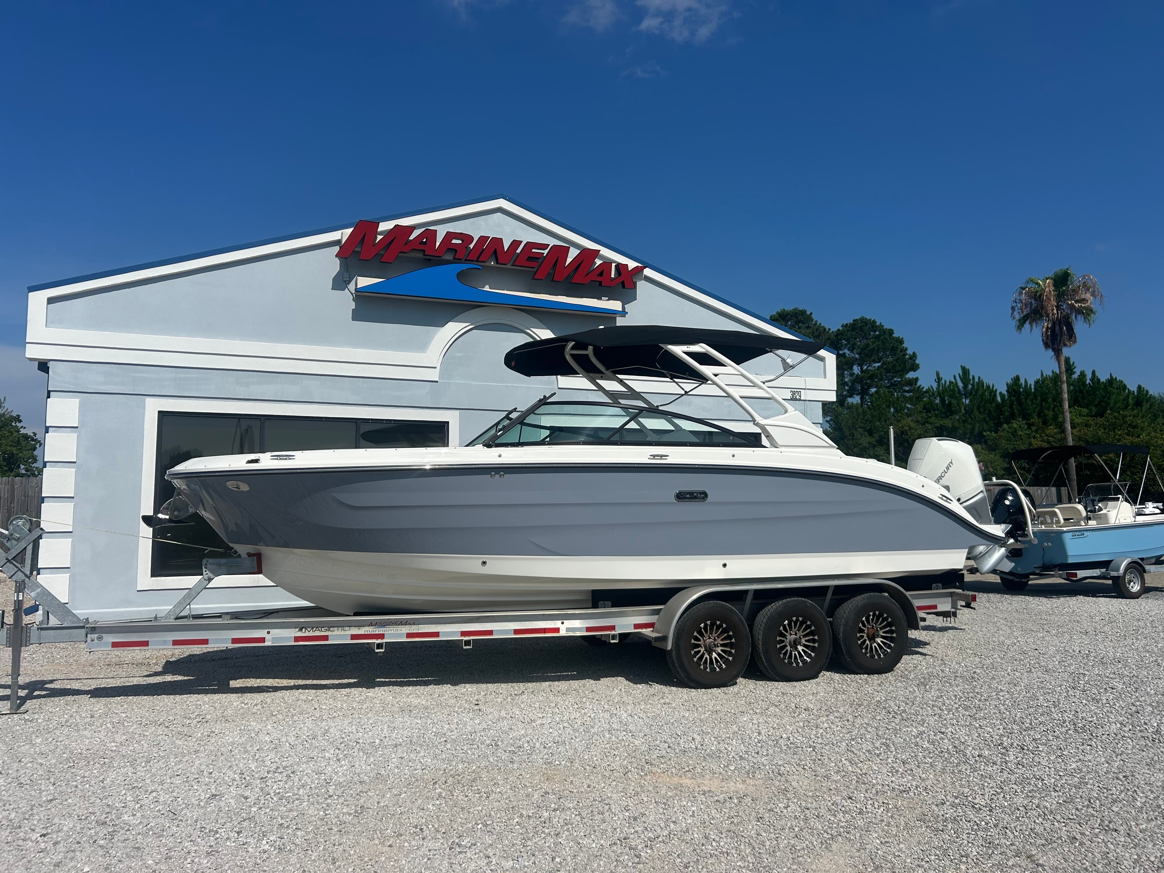 2027 Sea Ray SDX 270 Outboard for Sale in Gulf Shores, AL Bowrider 3