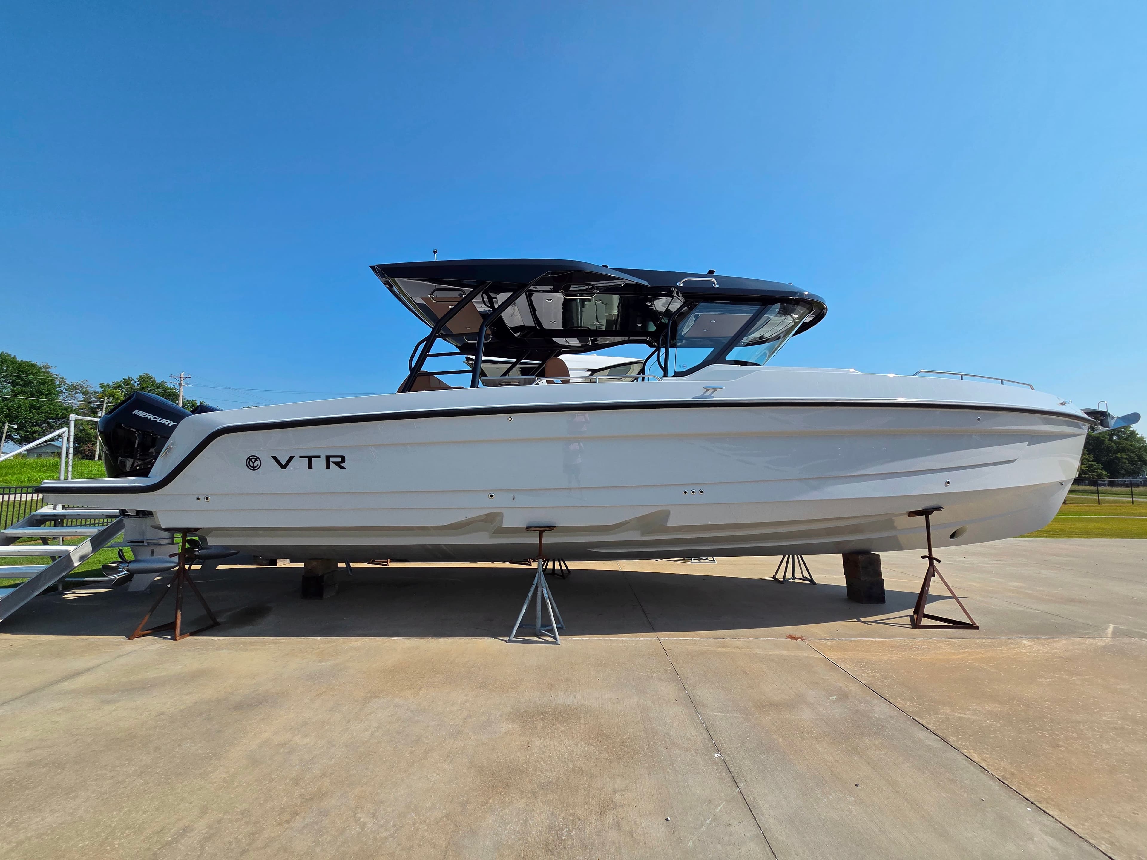 2027 Cruisers Yachts 38 VTR for Sale in Monkey Island, OK Sport Cruiser