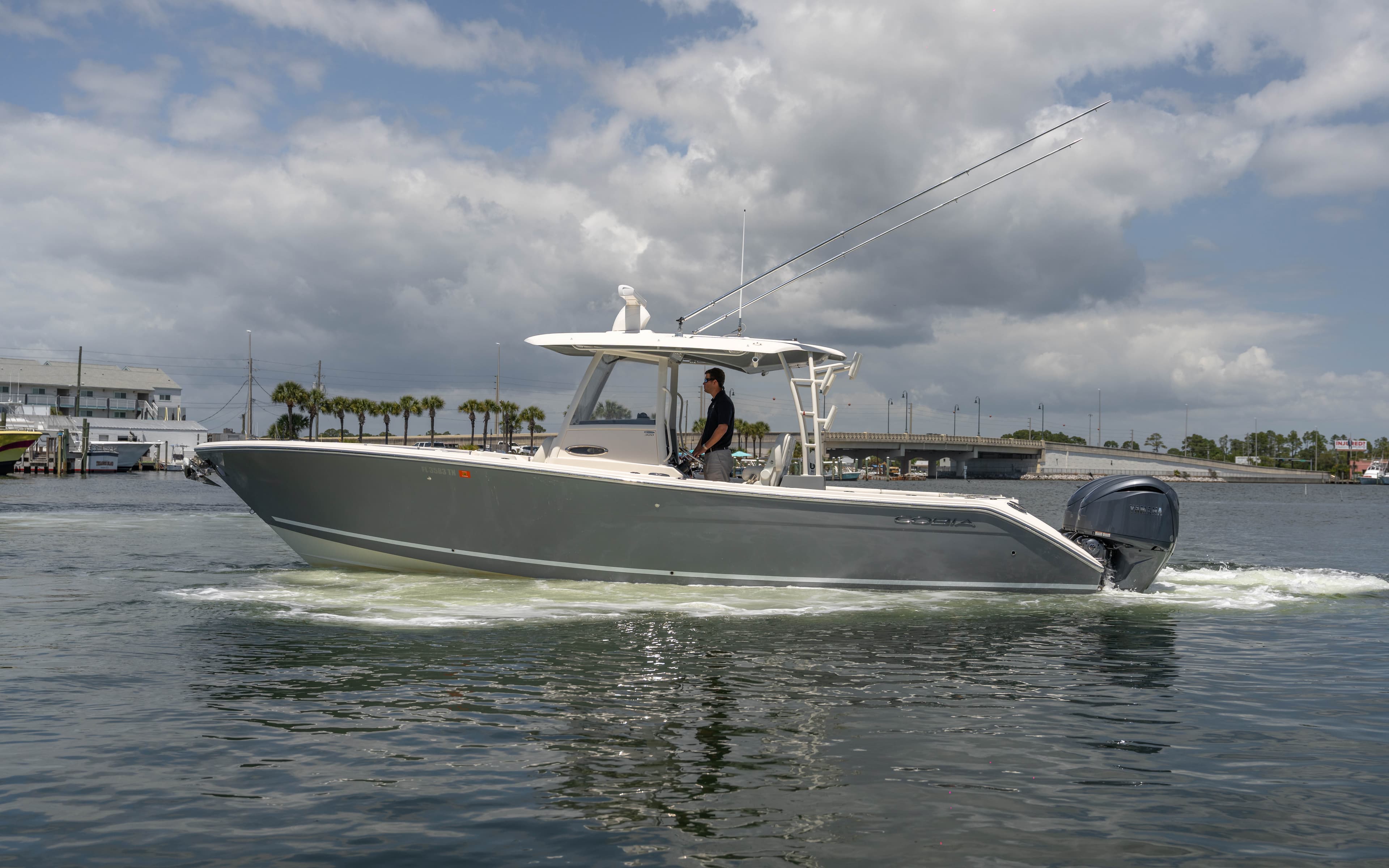 2023 Cobia 320 CC for Sale in Panama City, FL Center Console