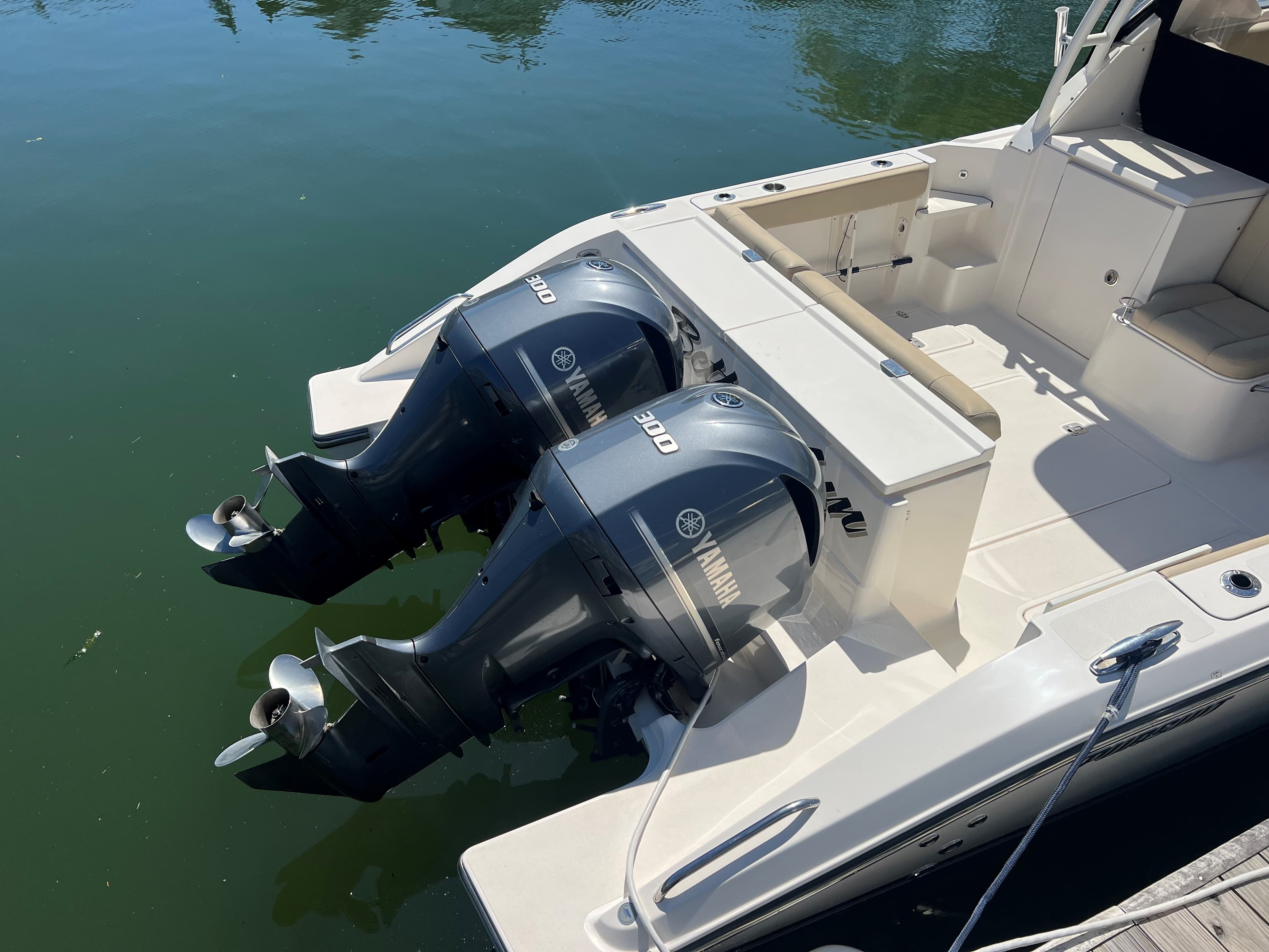 2015 Pursuit OS 325 for Sale in Massapequa, NY Freshwater Fishing 2