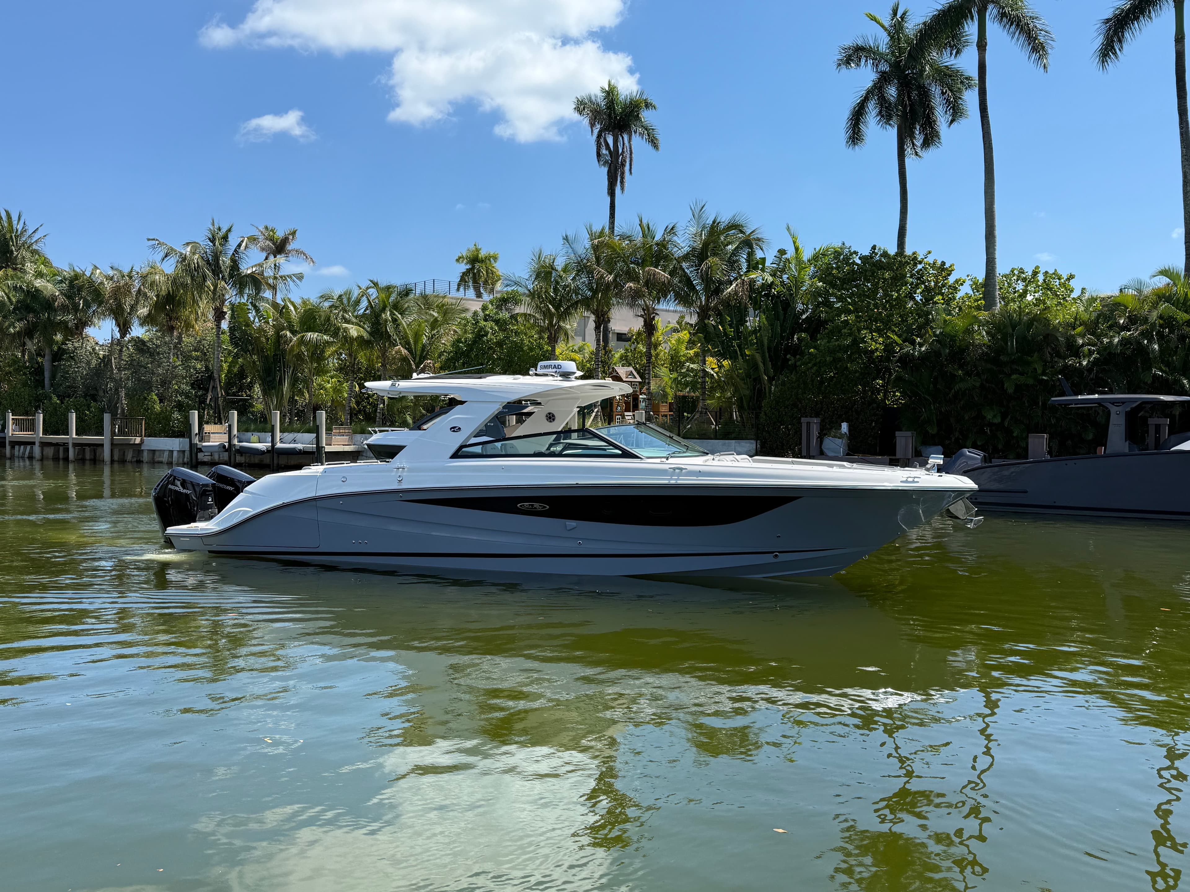 2026 Sea Ray SLX 400 Outboard for Sale in Miami, FL Bowrider 2