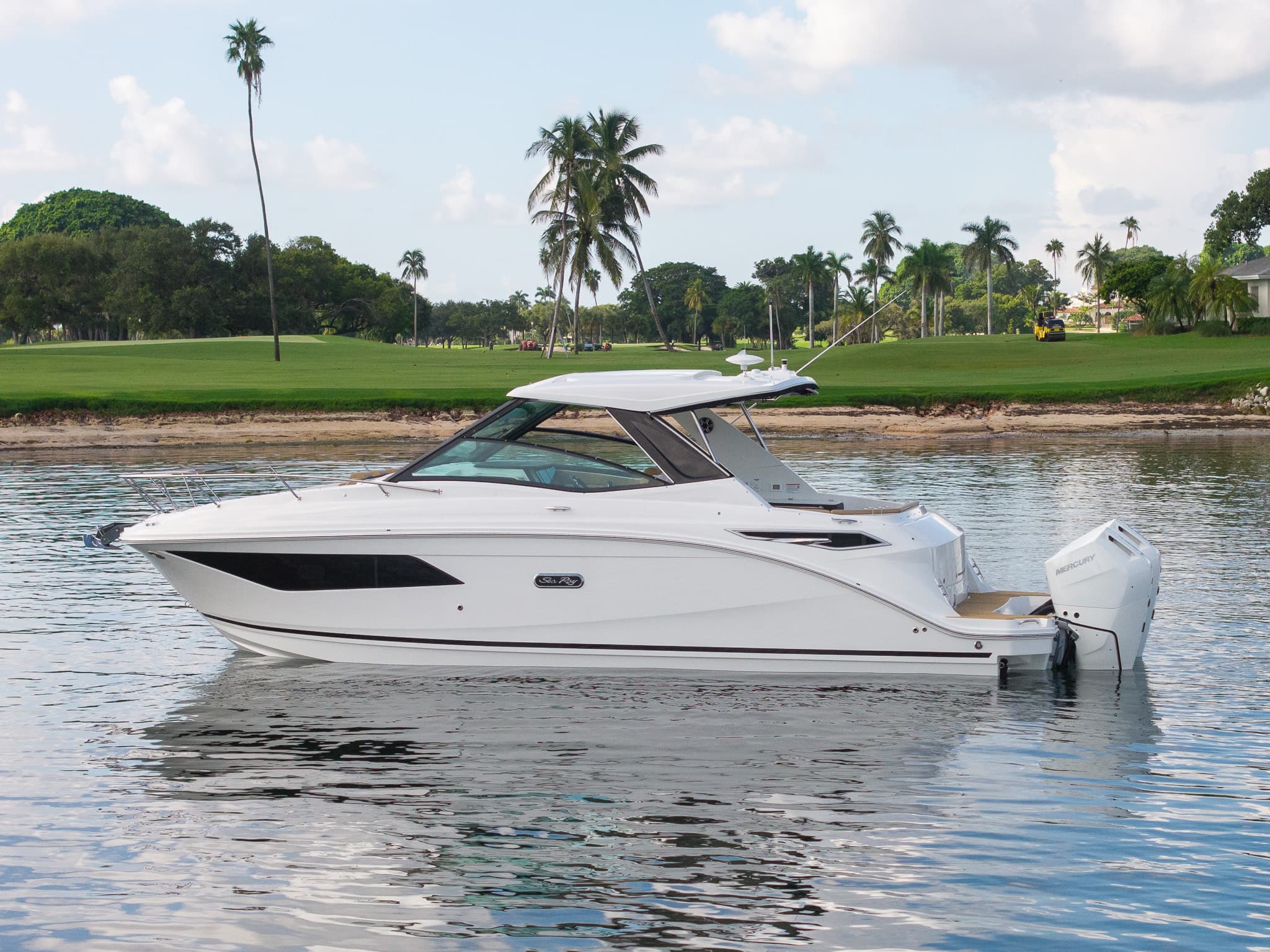 2026 Sea Ray Sundancer 320 Outboard for Sale in Miami, FL Express Cruiser