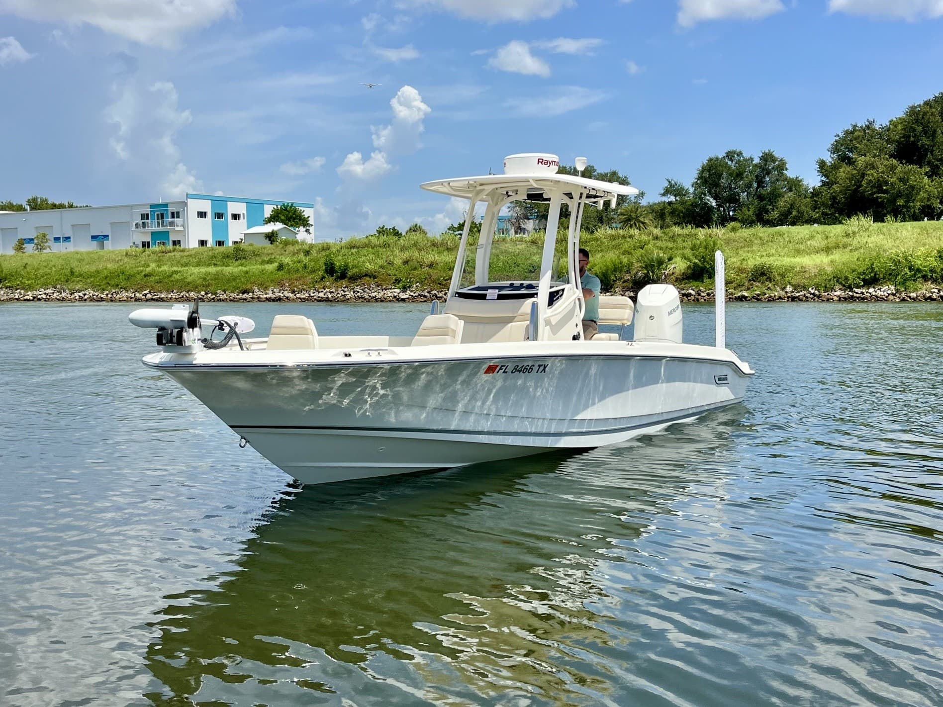 2025 Boston Whaler 250 Dauntless for Sale in Venice, Florida Center Console