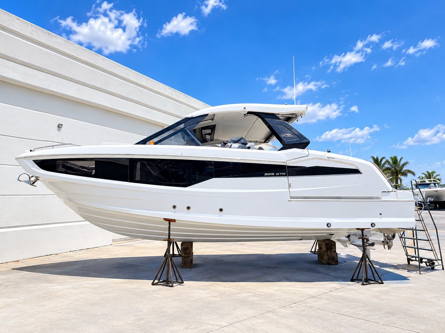 2023 Galeon Yachts 325 GTO for Sale in Stuart, FL Bowrider 2