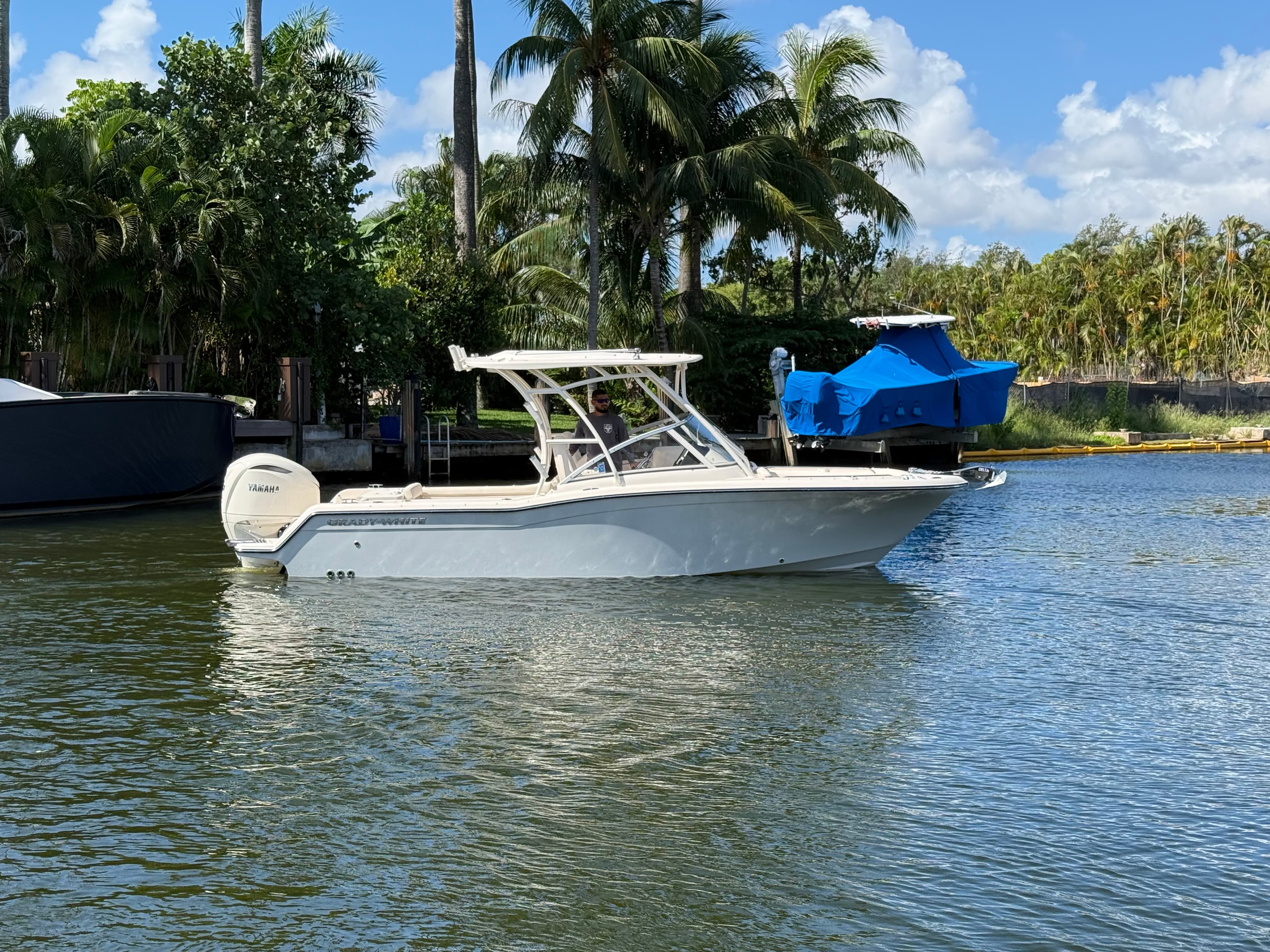2027 Grady-White Boats Freedom 235 for Sale in Miami, FL Bowrider