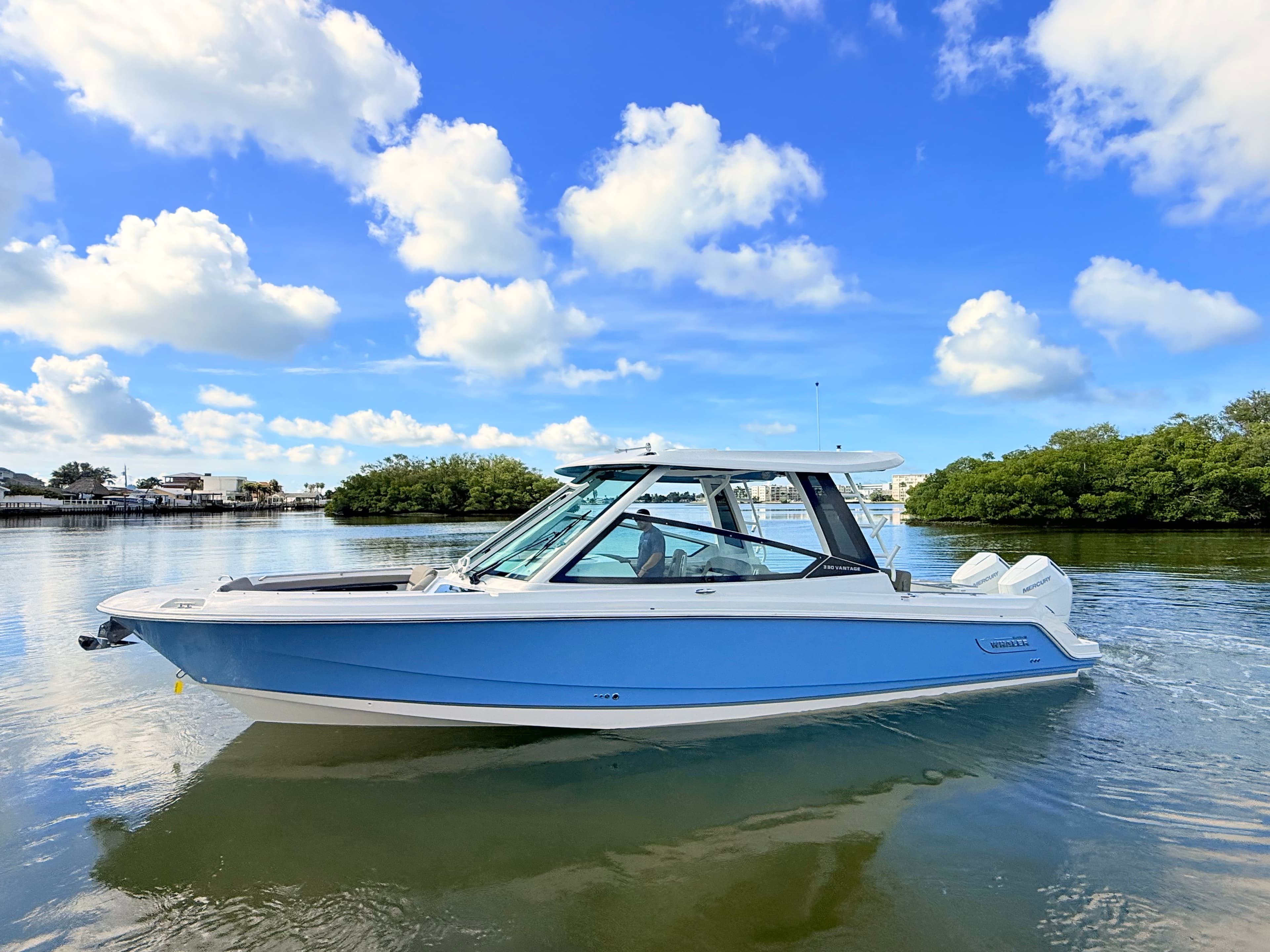 2027 Boston Whaler 330 Vantage for Sale in St Petersburg, FL Dual Console 3