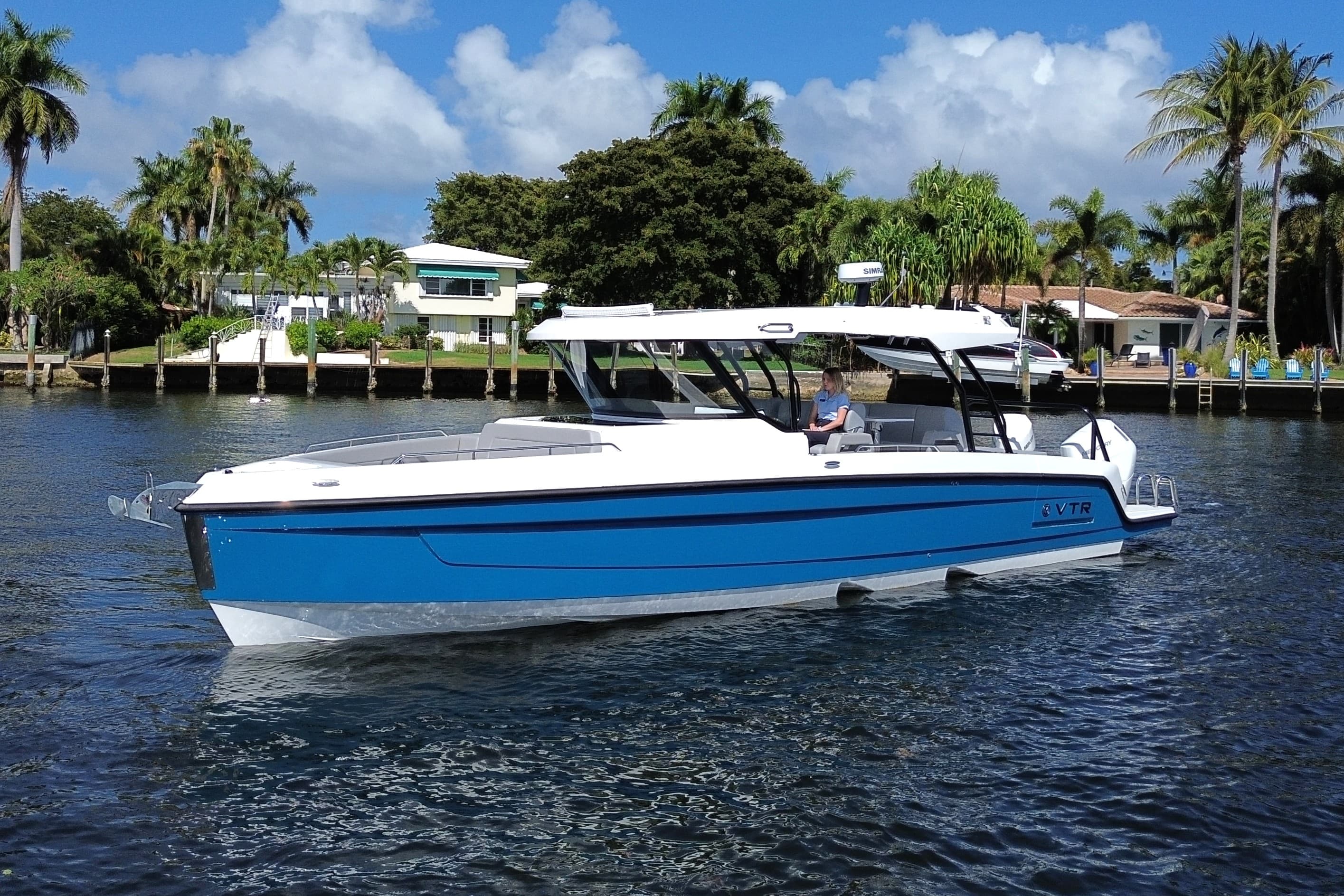 2026 Cruisers Yachts 38 VTR for Sale in Pompano Beach, Florida Sport Cruiser 2