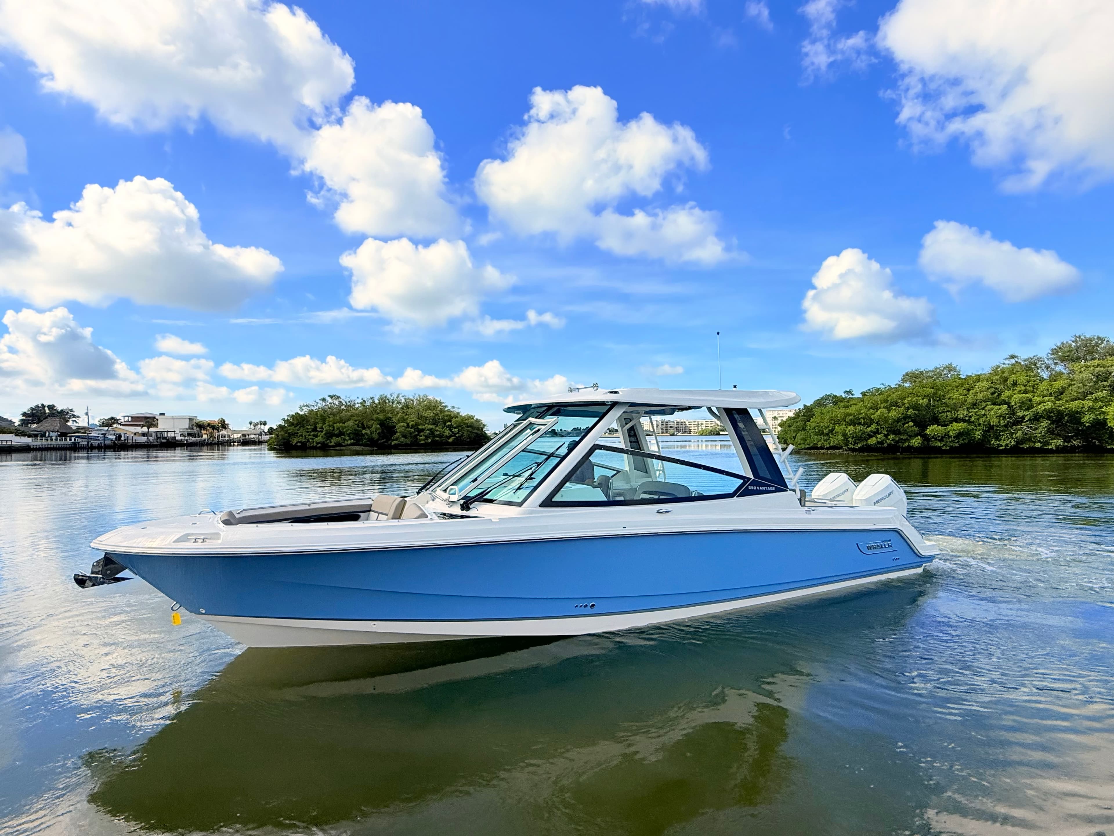 2027 Boston Whaler 330 Vantage for Sale in St Petersburg, FL Dual Console 4