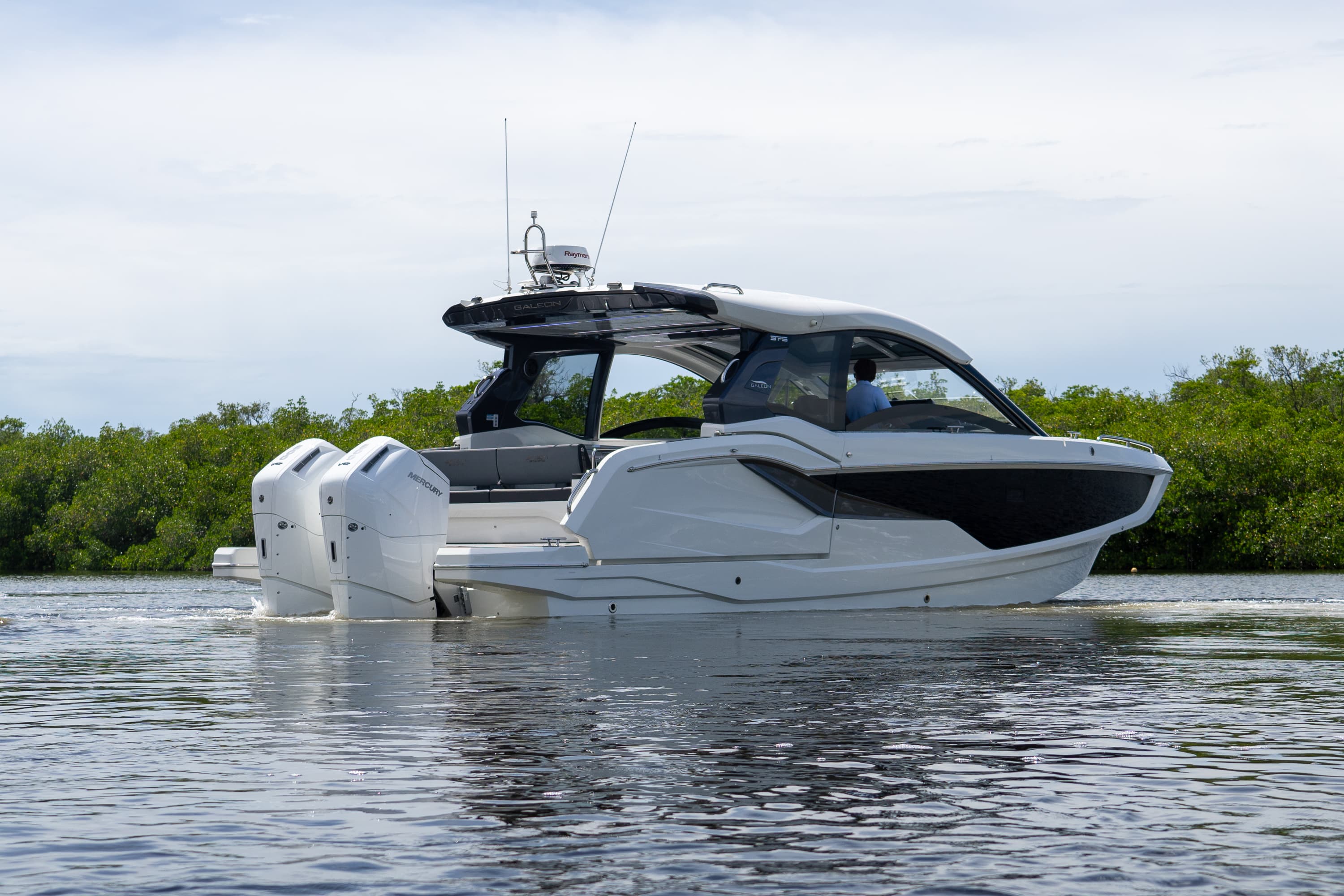 2024 Galeon Yachts 375 GTO for Sale in Fort Myers, FL Sport Cruiser 4