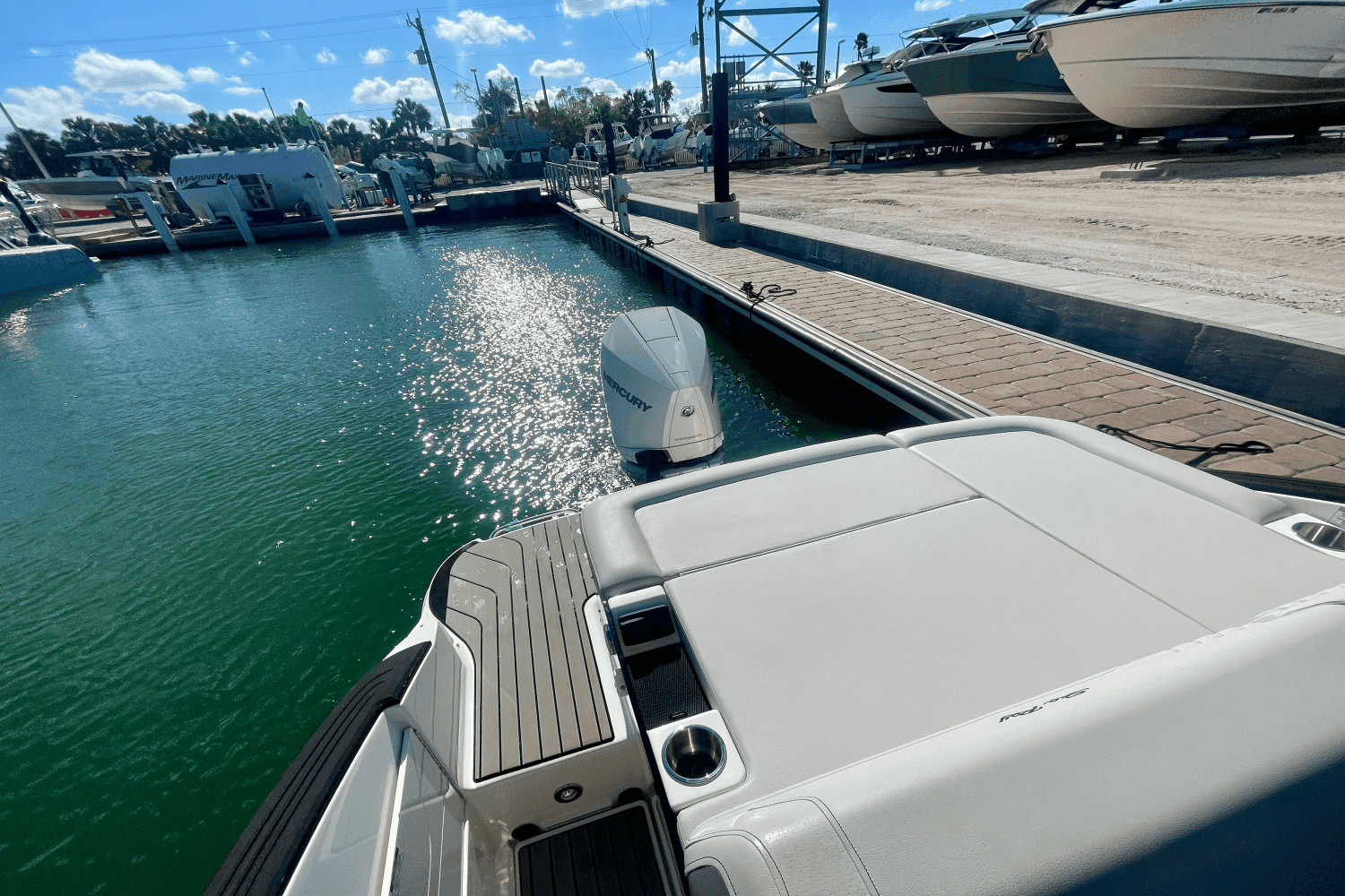 2025 Sea Ray SLX 260 Outboard for Sale in Sarasota, FL Bowrider 5