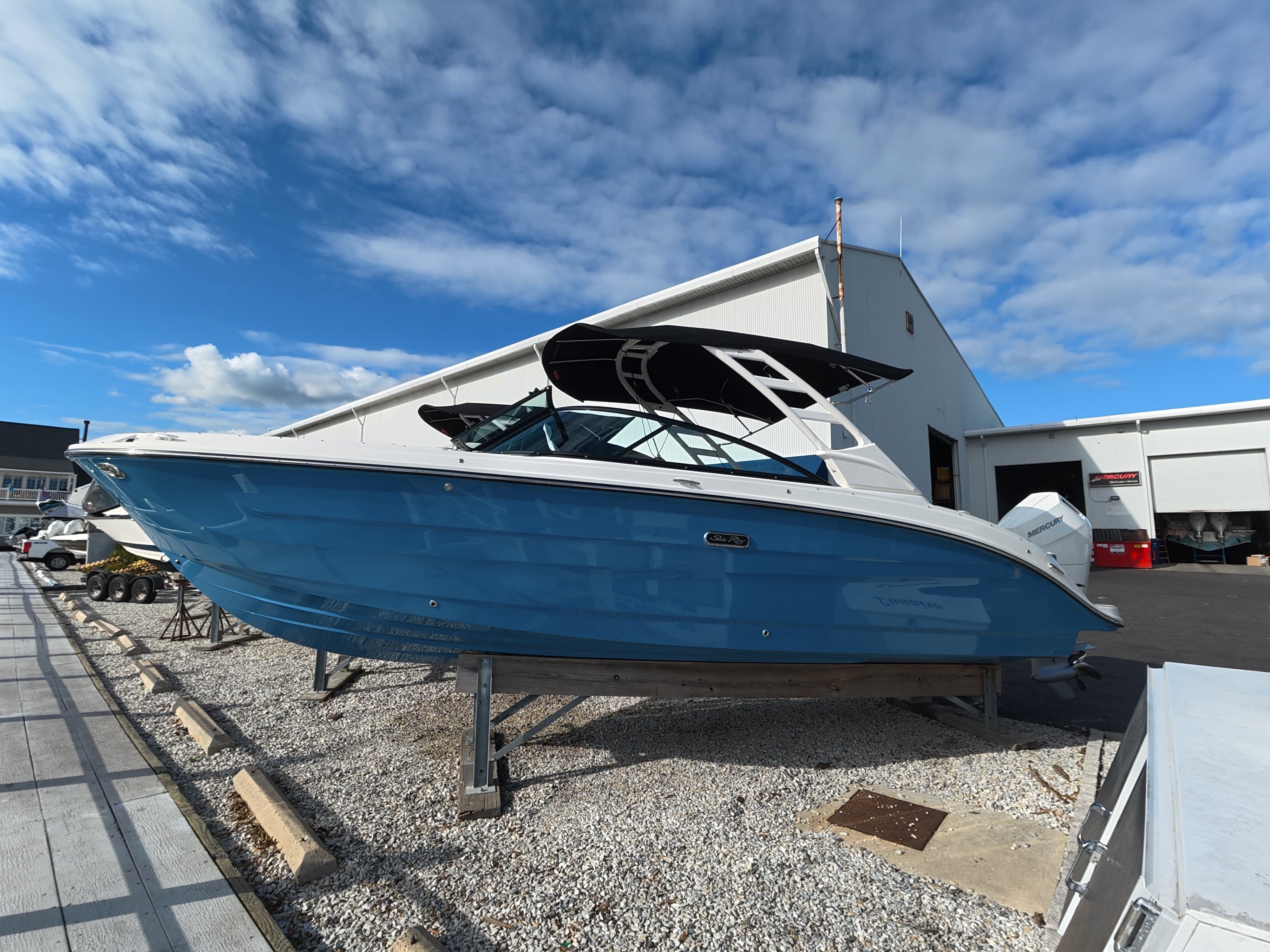 2027 Sea Ray SDX 270 Outboard for Sale in Somers Point, New Jersey Bowrider 3