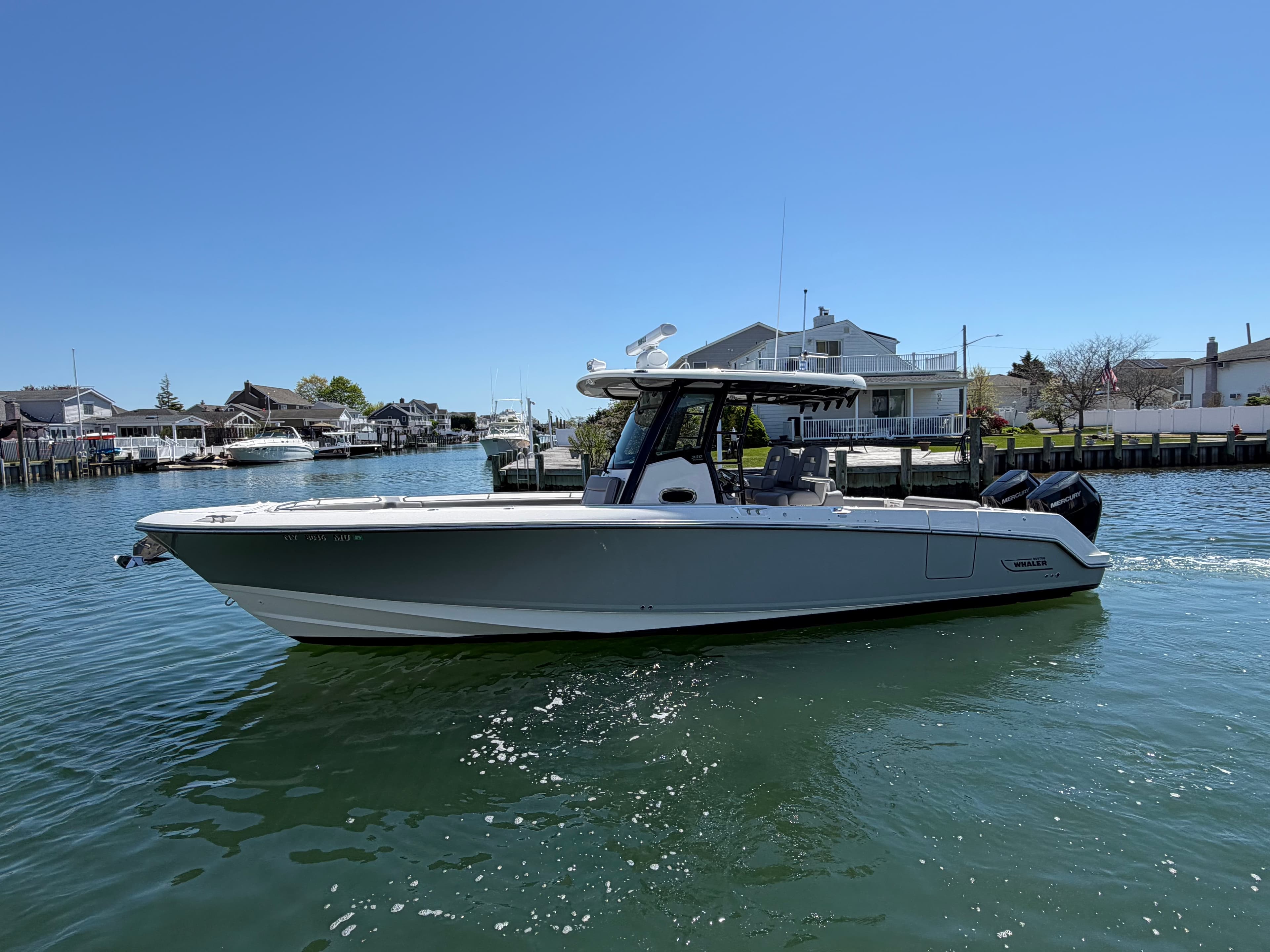 2024 Boston Whaler 330 Outrage for Sale in Seaford, NY Center Console 4