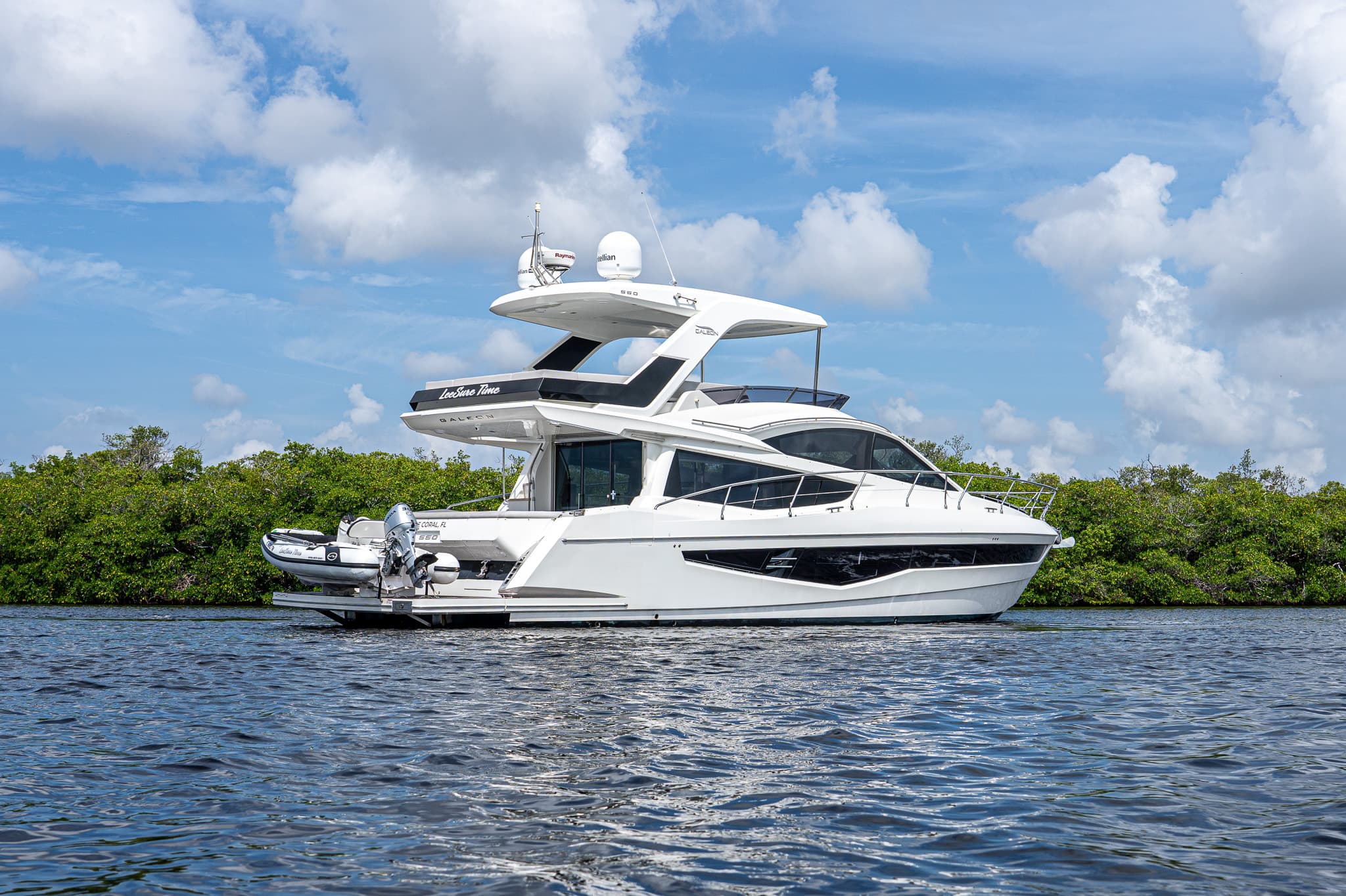 2022 Galeon Yachts 550 Fly for Sale in Fort Myers, Florida Flybridge 4