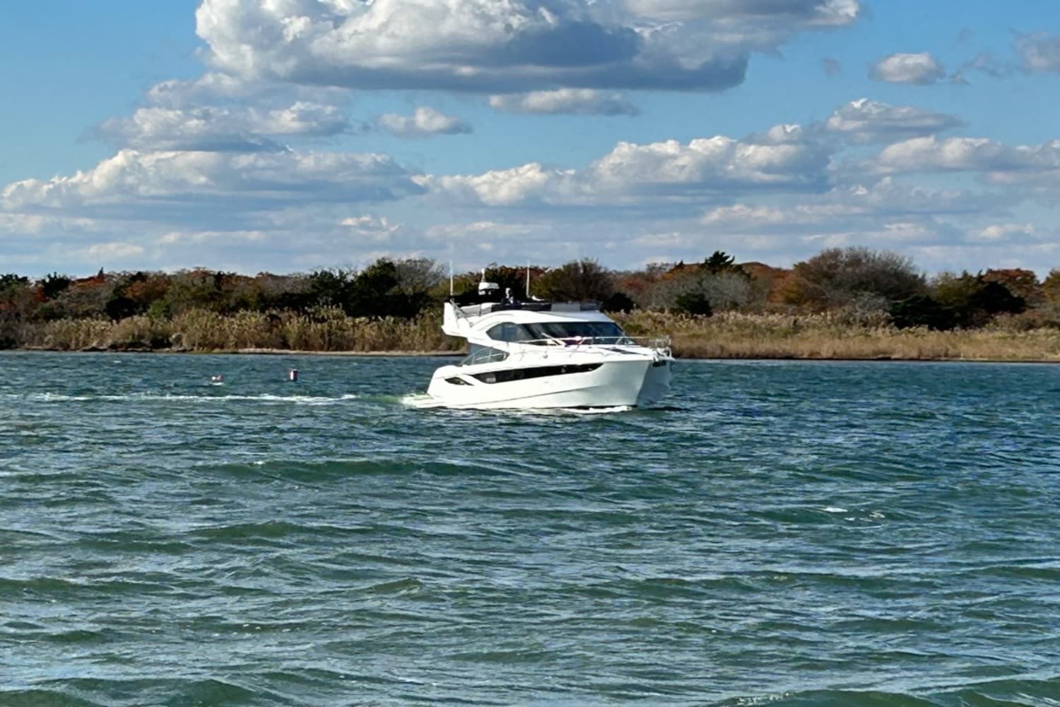 2018 Galeon Yachts 420 Fly for Sale in Somers Point, New Jersey Motor Yacht 5