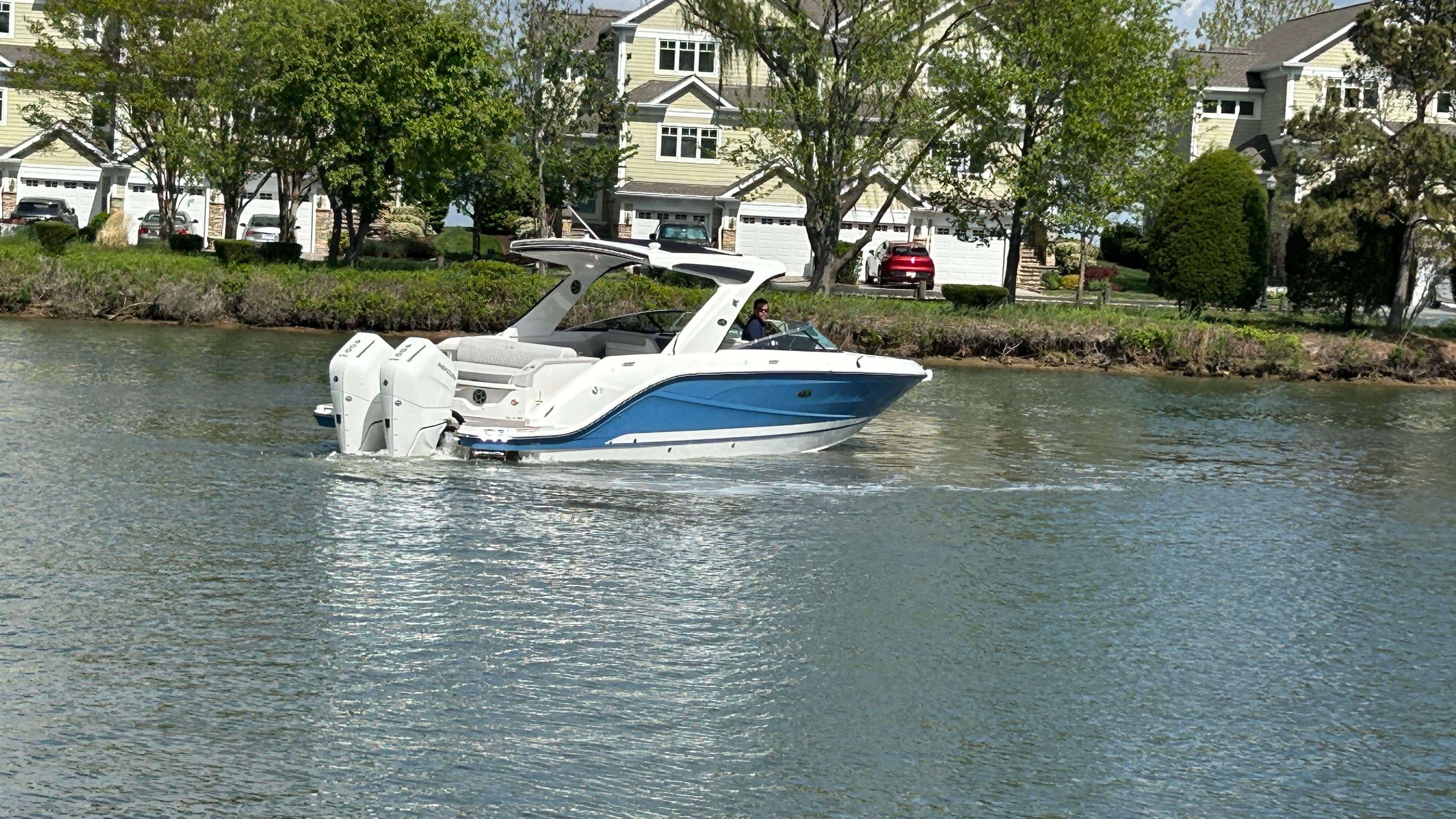 2026 Sea Ray SLX 310 Outboard for Sale in Grasonville, MD Bowrider 4