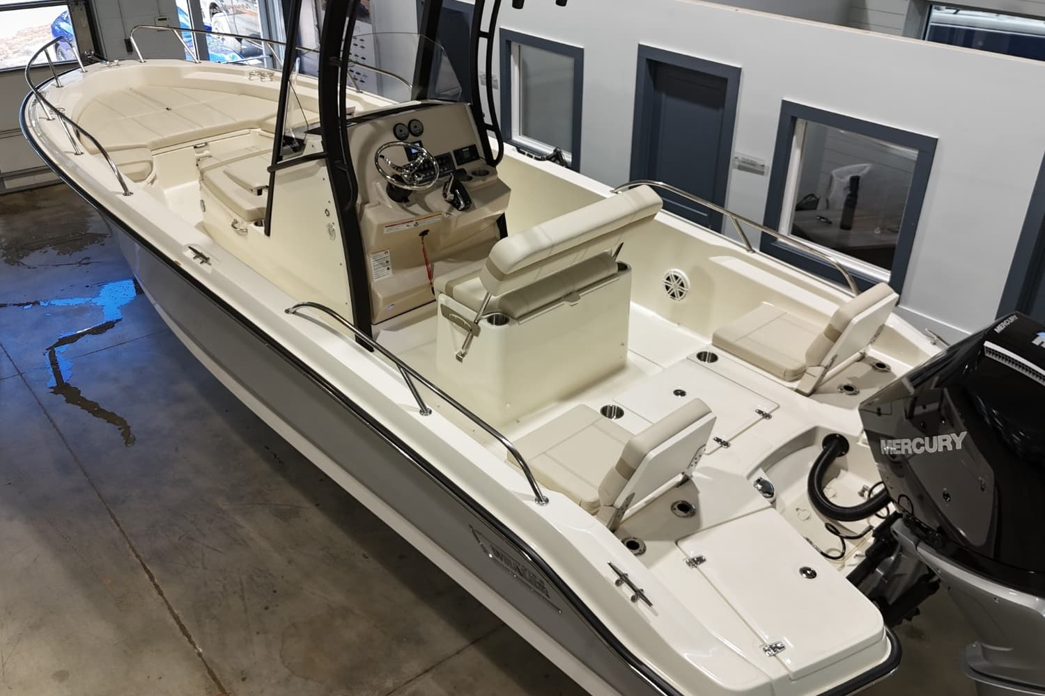 2026 Boston Whaler 250 Dauntless for Sale in Cornelius, North Carolina Center Console 5
