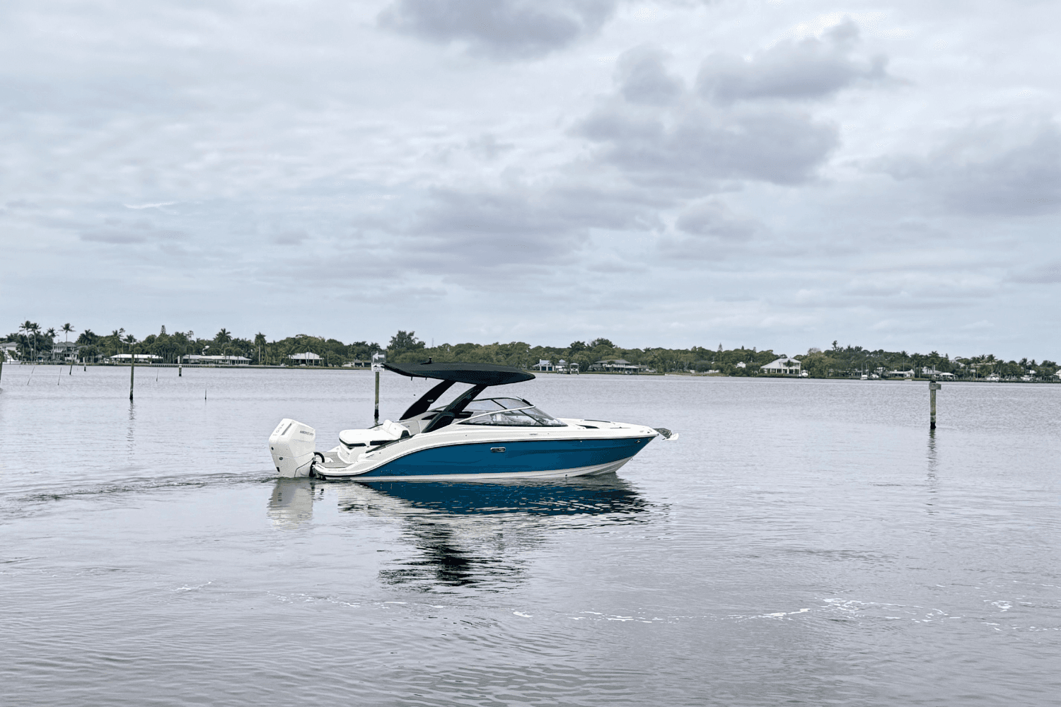 2026 Sea Ray SLX 260 Outboard for Sale in Stuart, Florida Bowrider 2