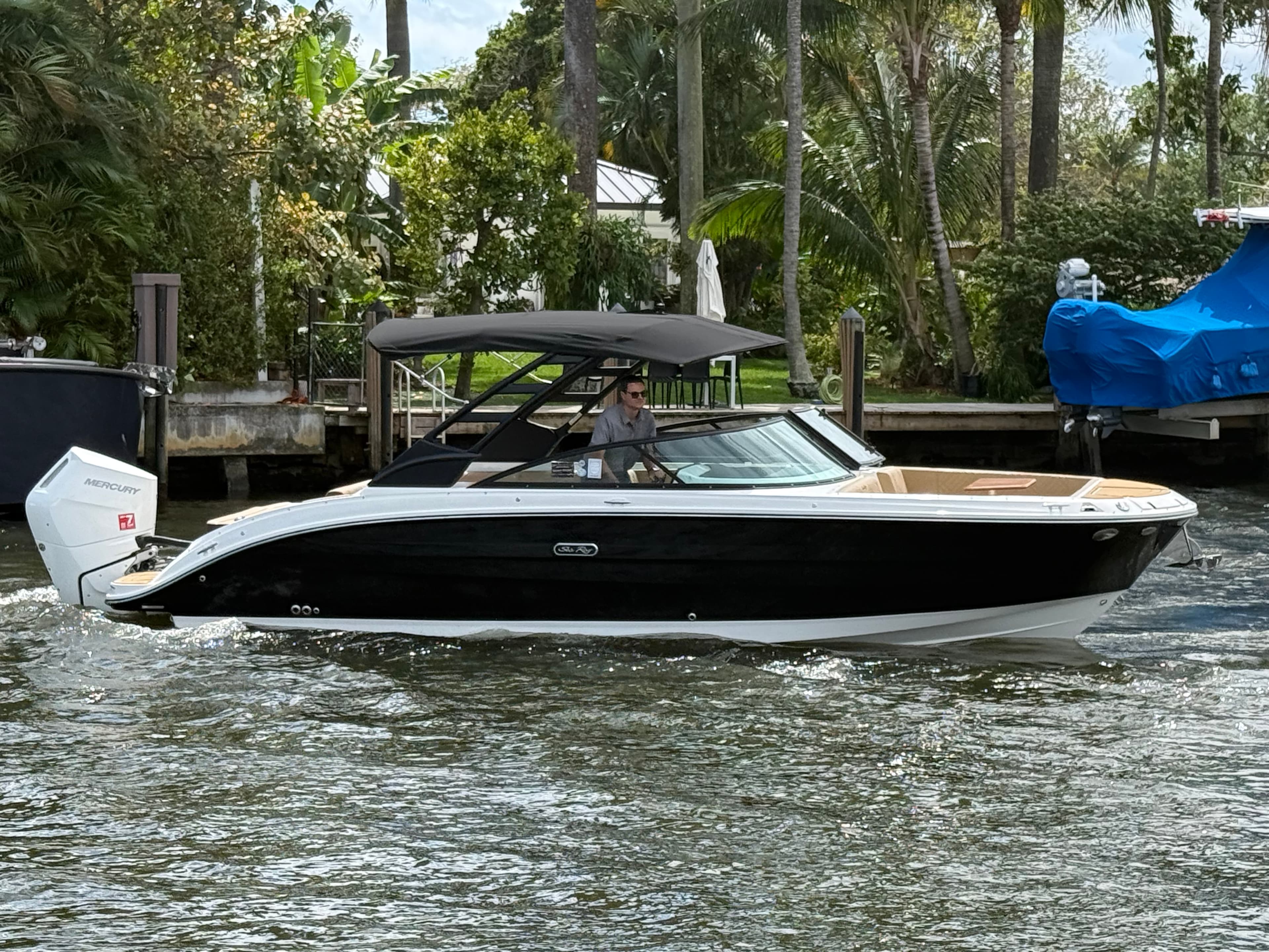 2026 Sea Ray SDX 270 Outboard for Sale in Miami, FL Bowrider