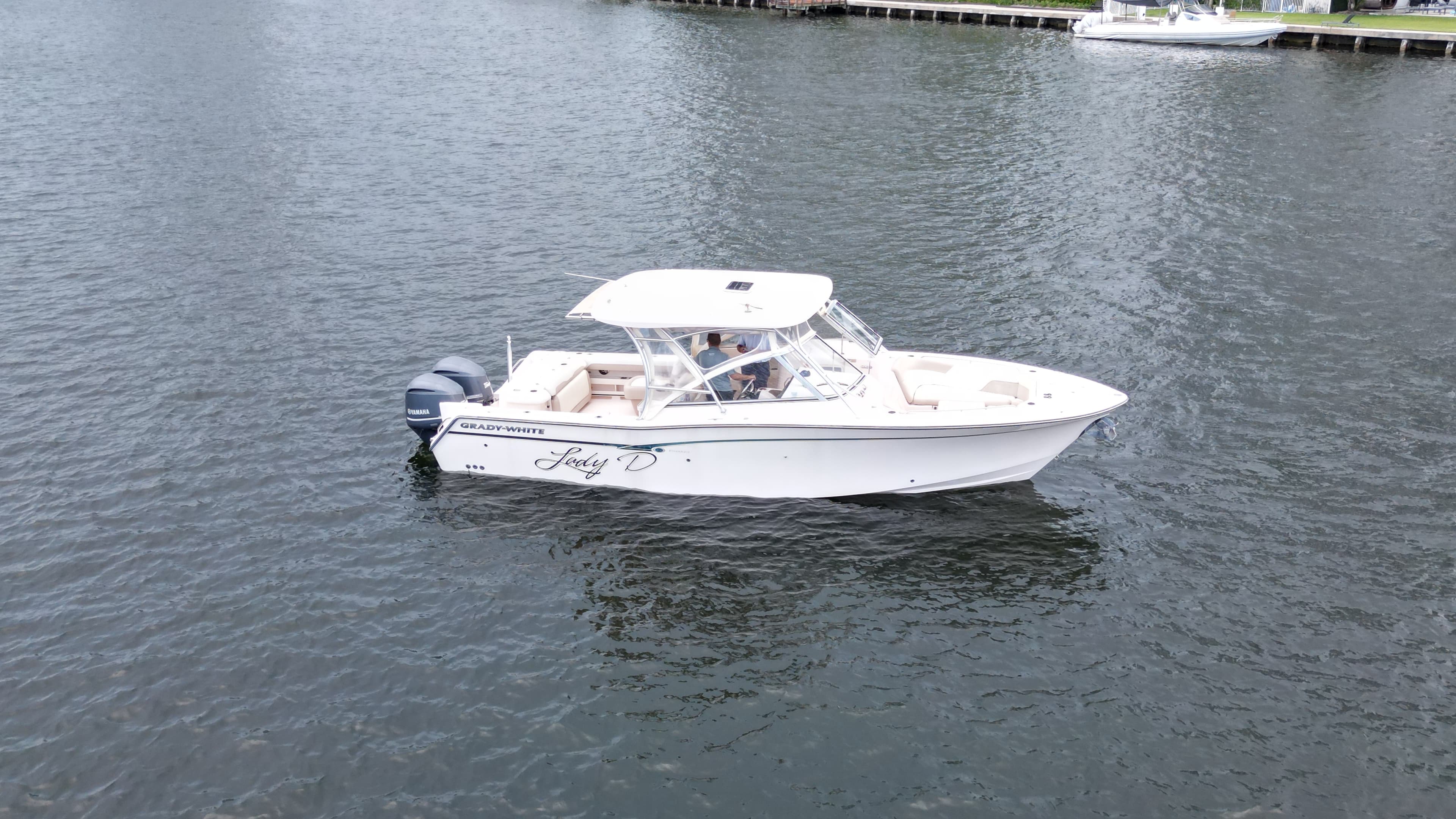 2014 Grady-White Boats Freedom 307 for Sale in Miami, FL Bowrider