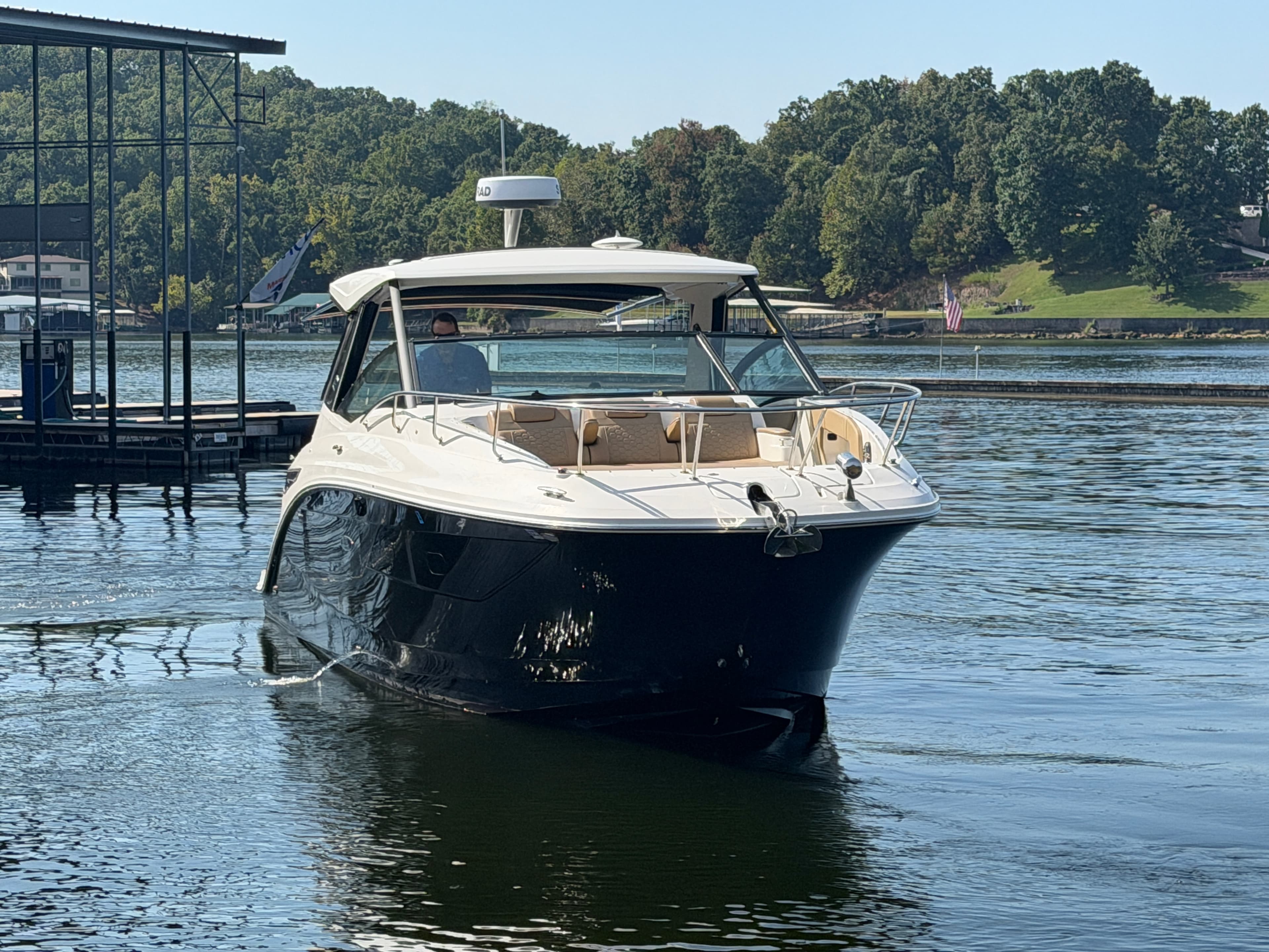 2020 Sea Ray Sundancer 320 for Sale in Lake Ozark, MO Express Cruiser 4