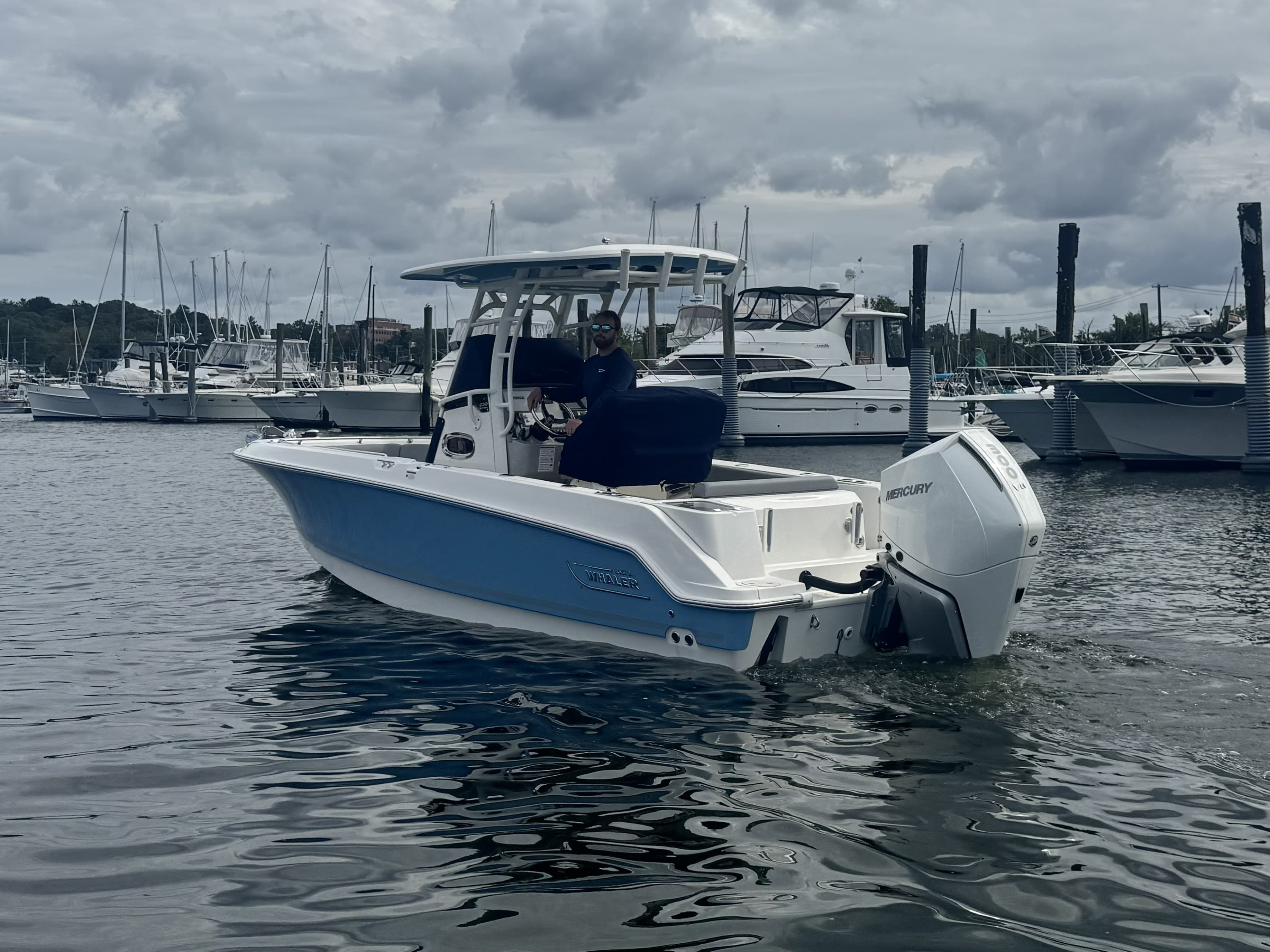 2026 Boston Whaler 230 Outrage for Sale in Huntington, NY Center Console 4