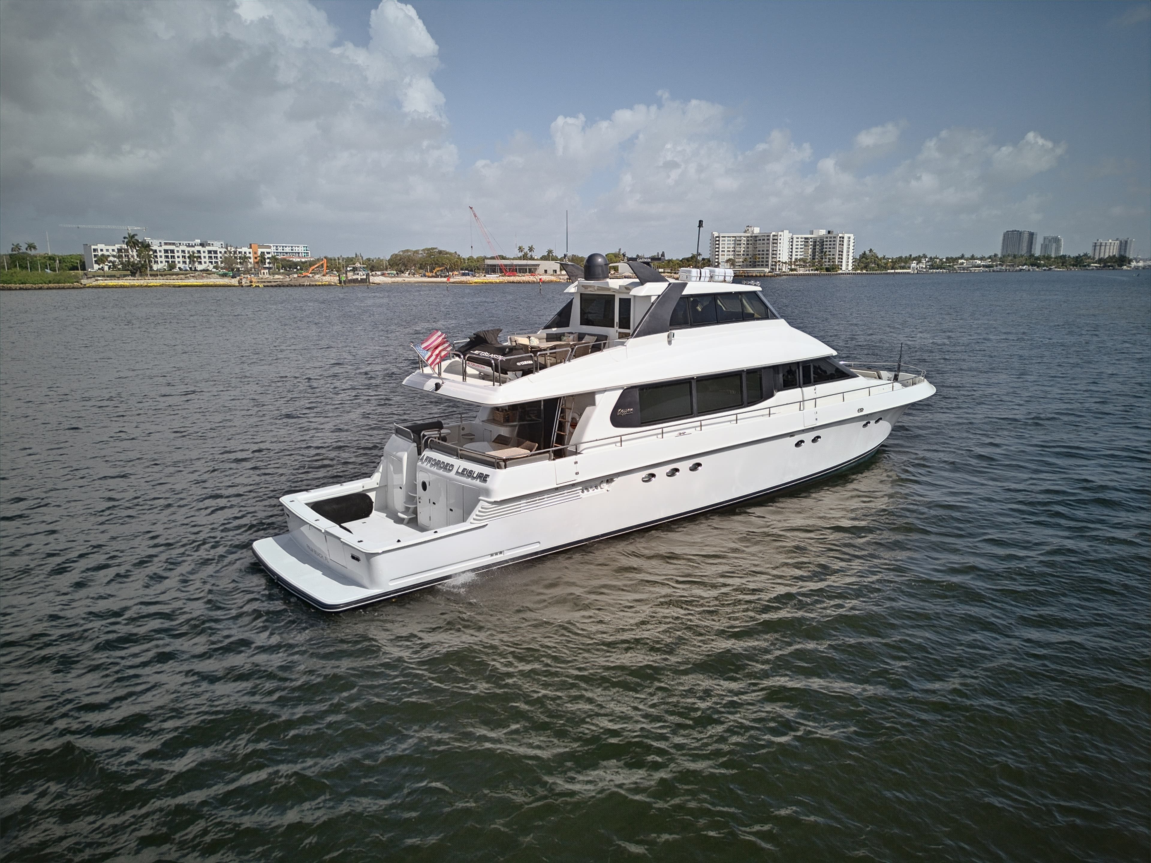 2001 Lazzara 80 Skylounge for Sale in West Palm Beach, Florida Motor Yacht 5