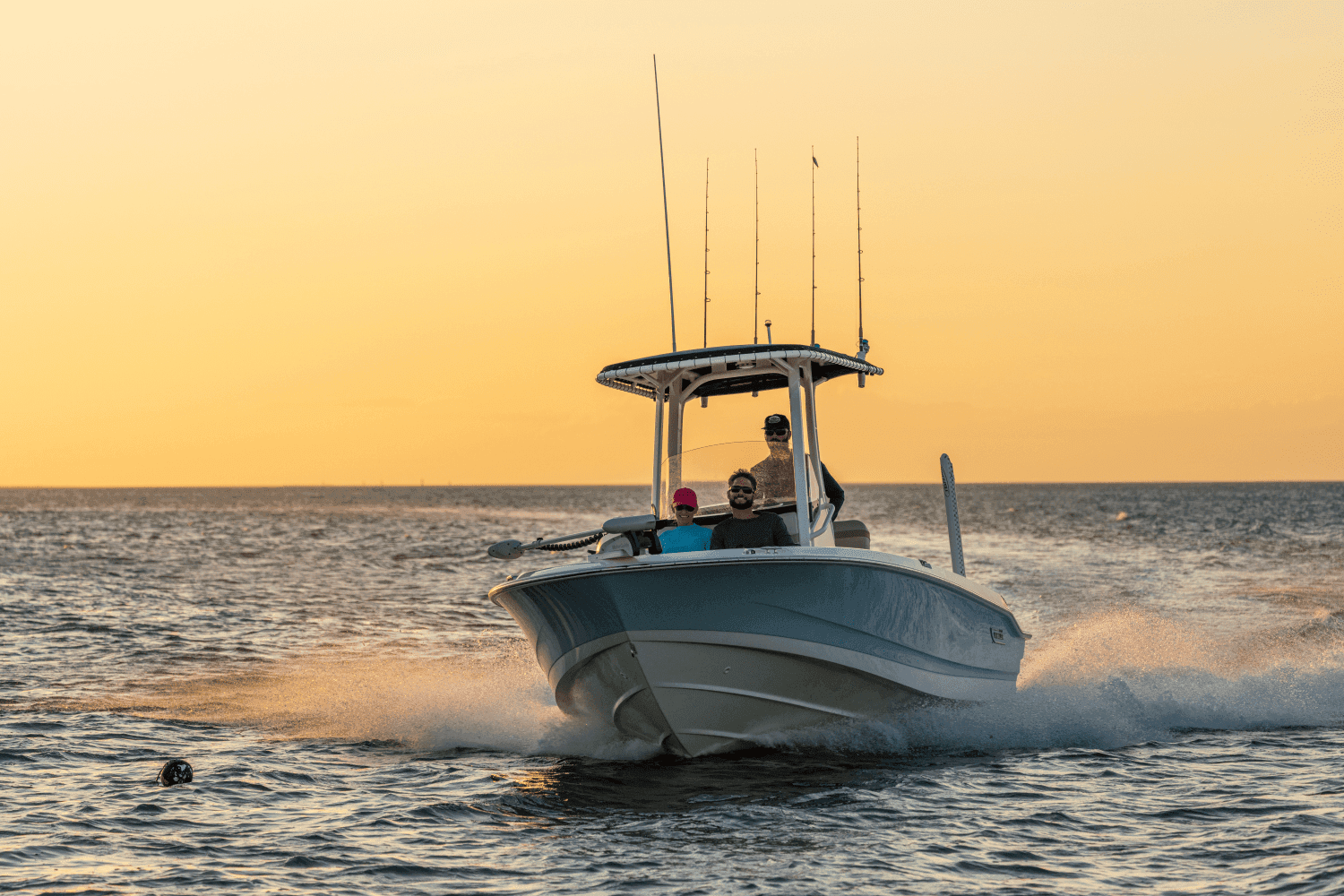 2027 Boston Whaler 220 Dauntless for Sale in Charleston, SC Center Console
