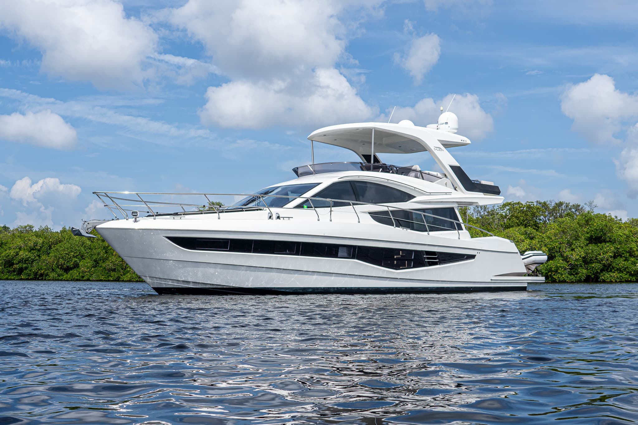 2022 Galeon Yachts 550 Fly for Sale in Fort Myers, Florida Flybridge 3