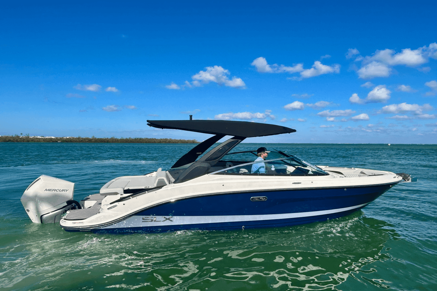 2025 Sea Ray SLX 260 Outboard for Sale in Sarasota, FL Bowrider 2