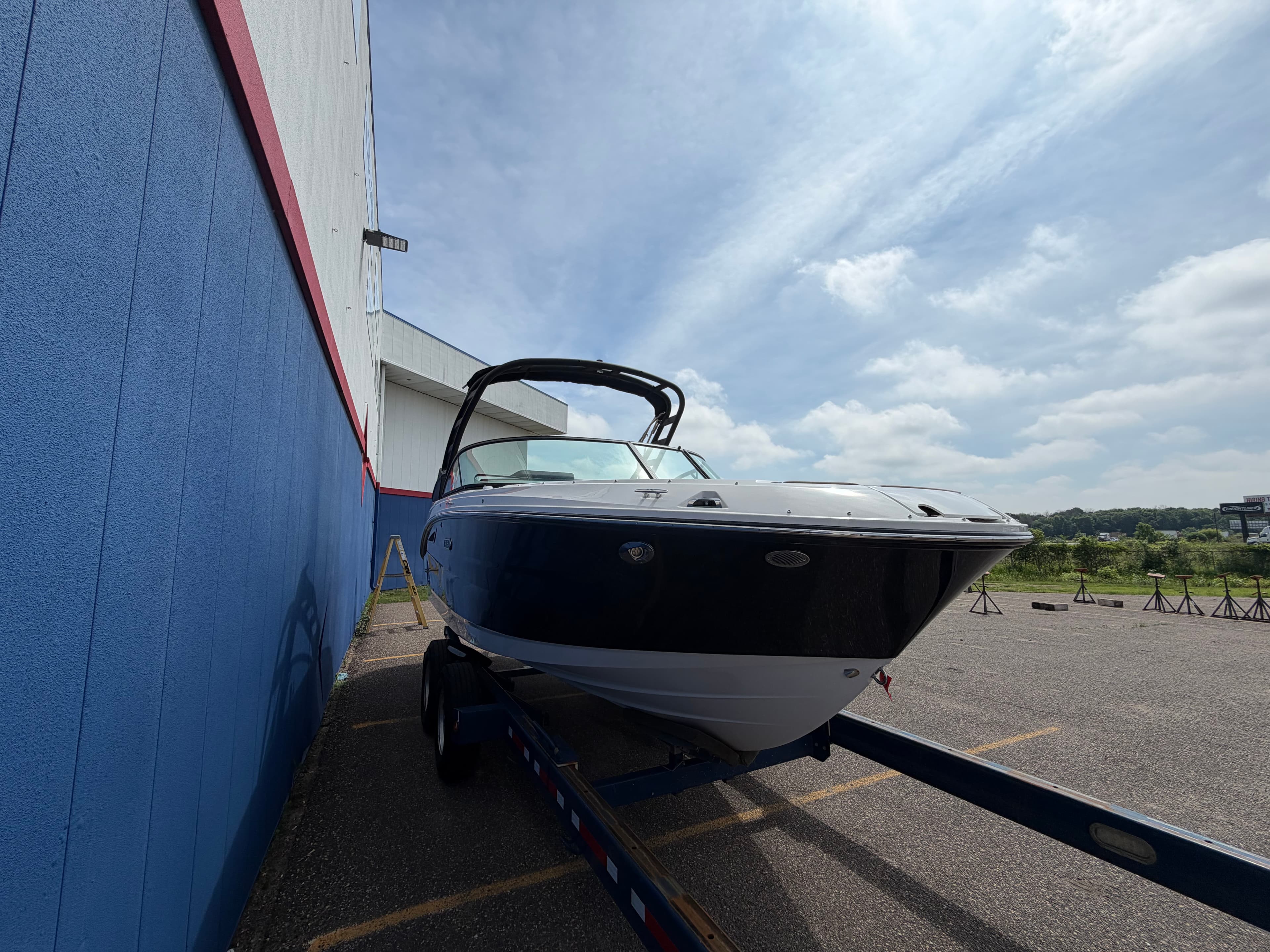 2026 Sea Ray SDX 230 Surf for Sale in Excelsior, Minnesota Bowrider 2