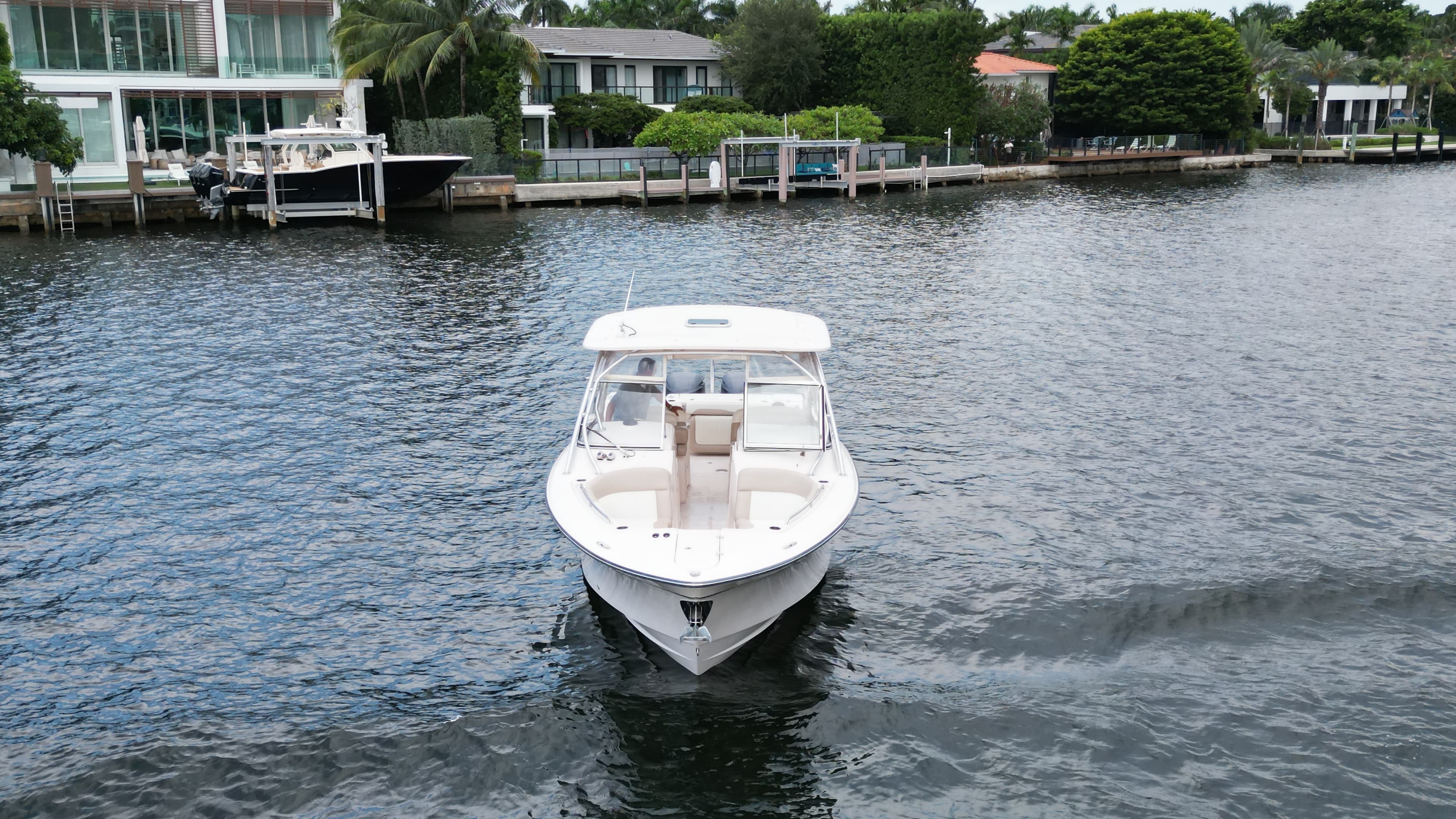 2014 Grady-White Boats Freedom 307 for Sale in Miami, FL Bowrider 4
