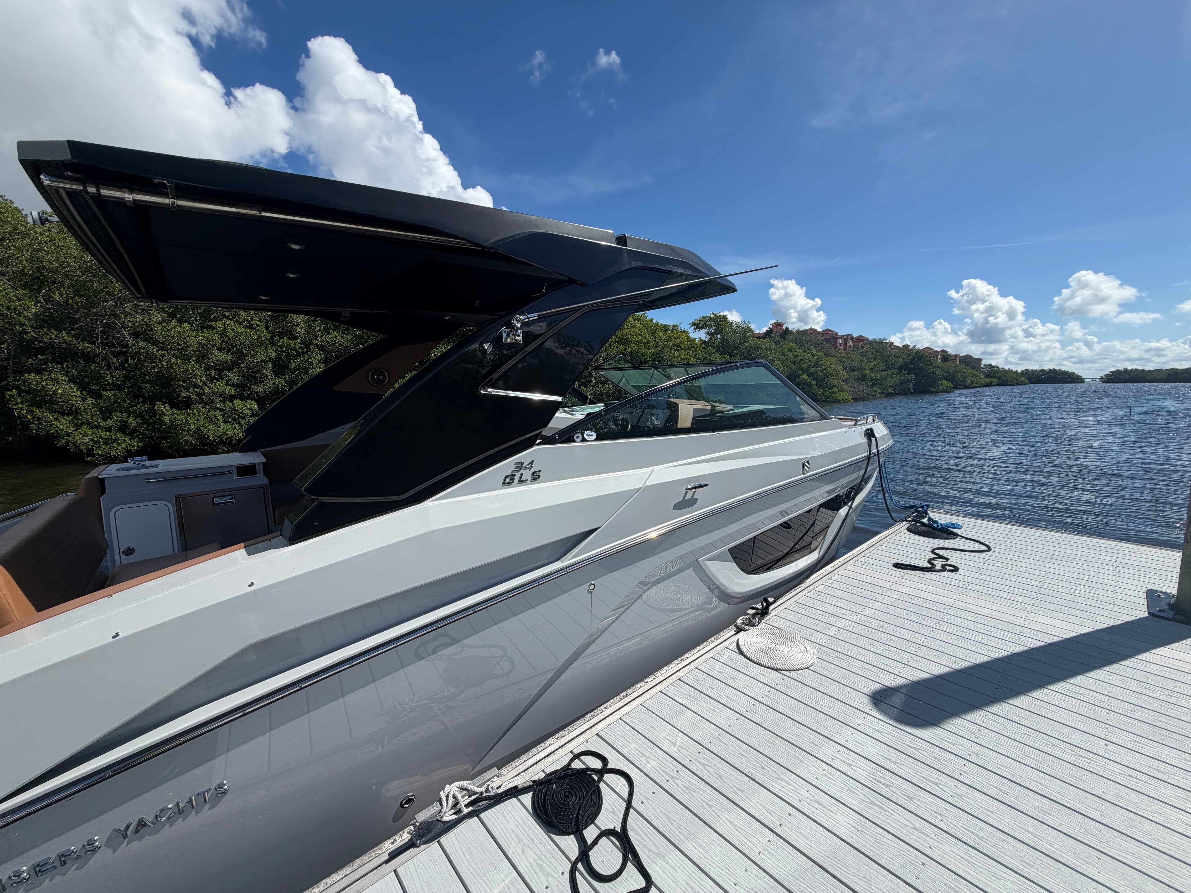 2024 Cruisers Yachts 34 GLS OB for Sale in Clearwater, Florida Sport Cruiser 4