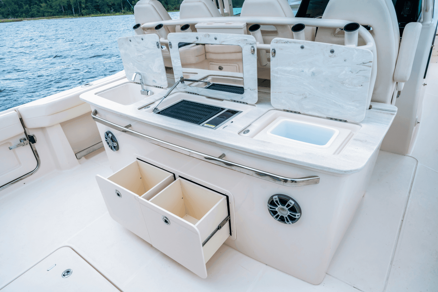 2027 Grady-White Boats Canyon 386 for Sale in Panama City, FL Center Console 4