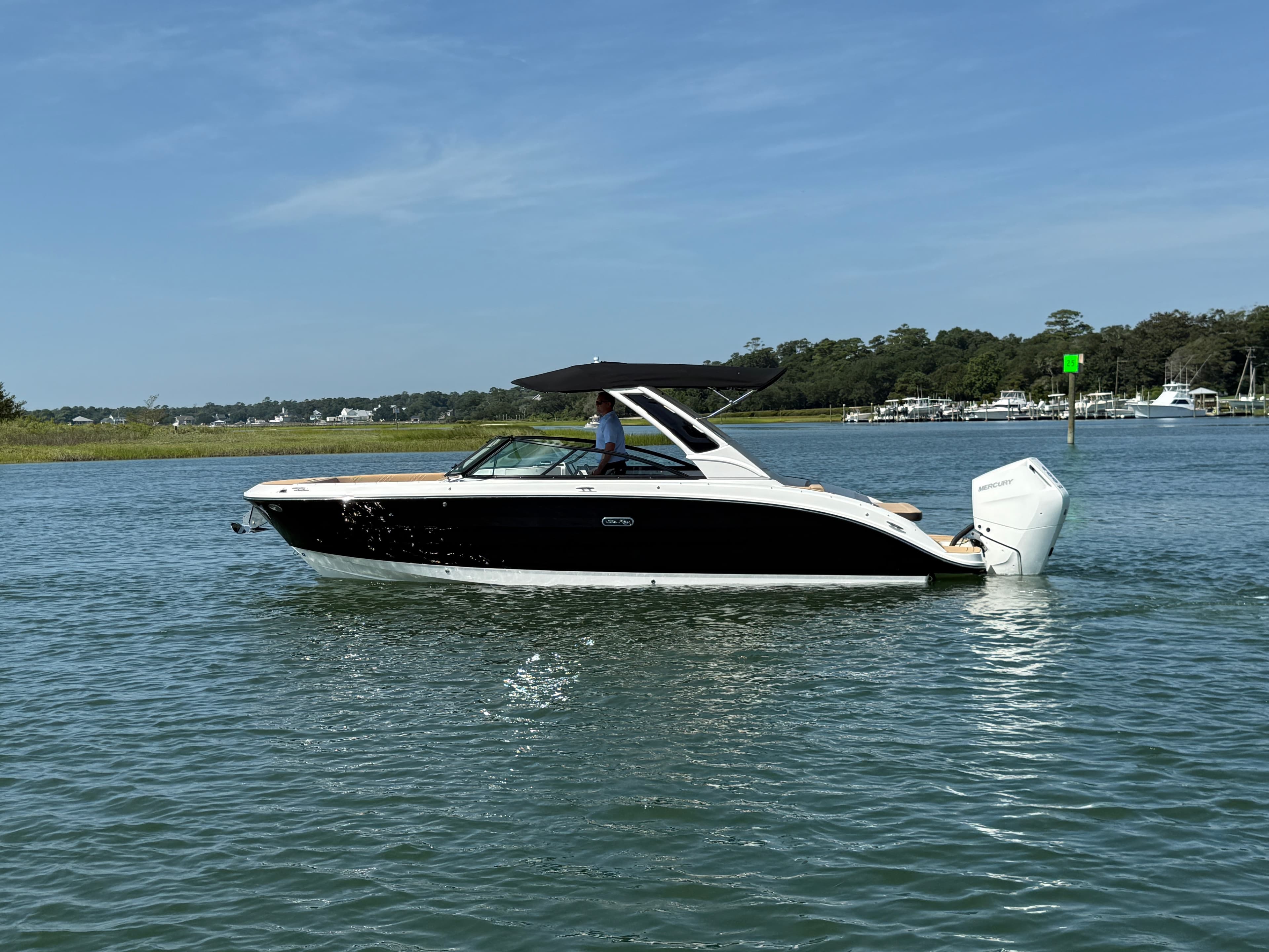 2027 Sea Ray SDX 270 Outboard for Sale in Wrightsville Beach, North Carolina Bowrider 5