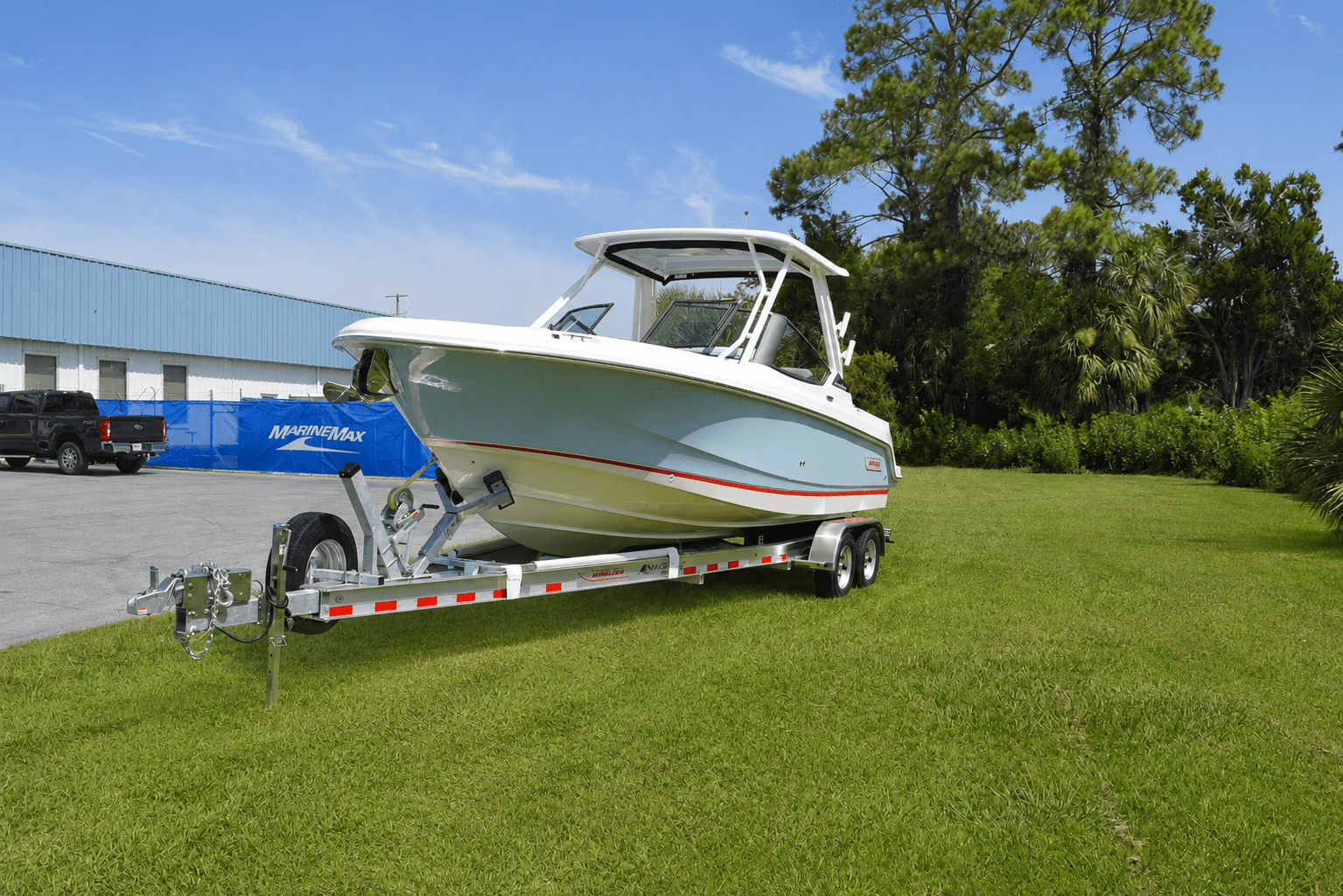 2026 Boston Whaler 240 Vantage for Sale in Thunderbolt, GA Dual Console 2