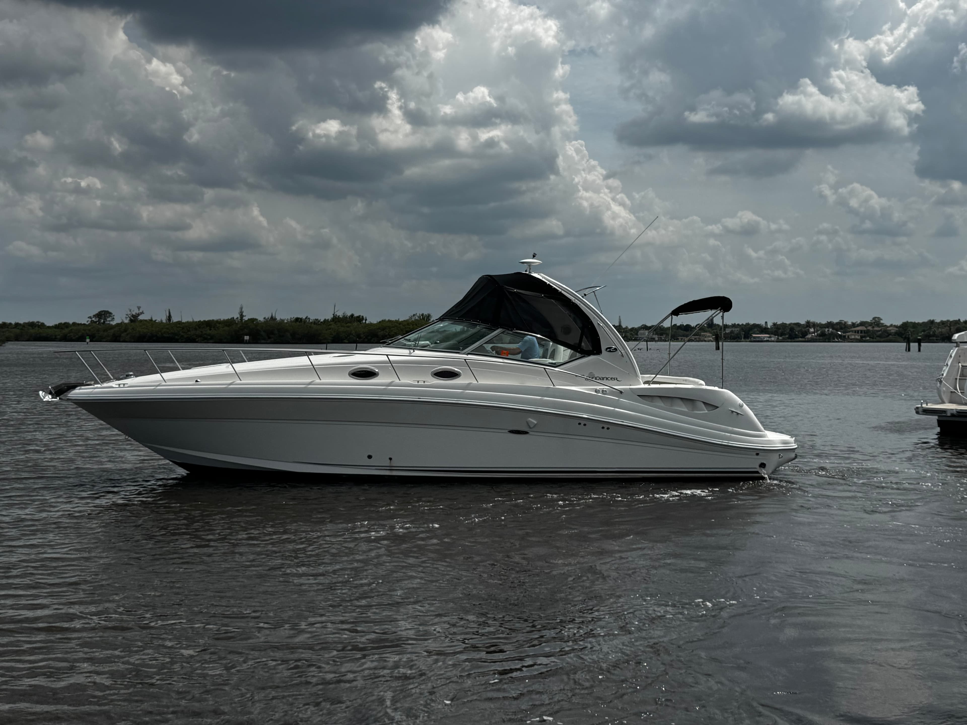 2006 Sea Ray Sundancer 340 for Sale in Stuart, Florida Express Cruiser 2