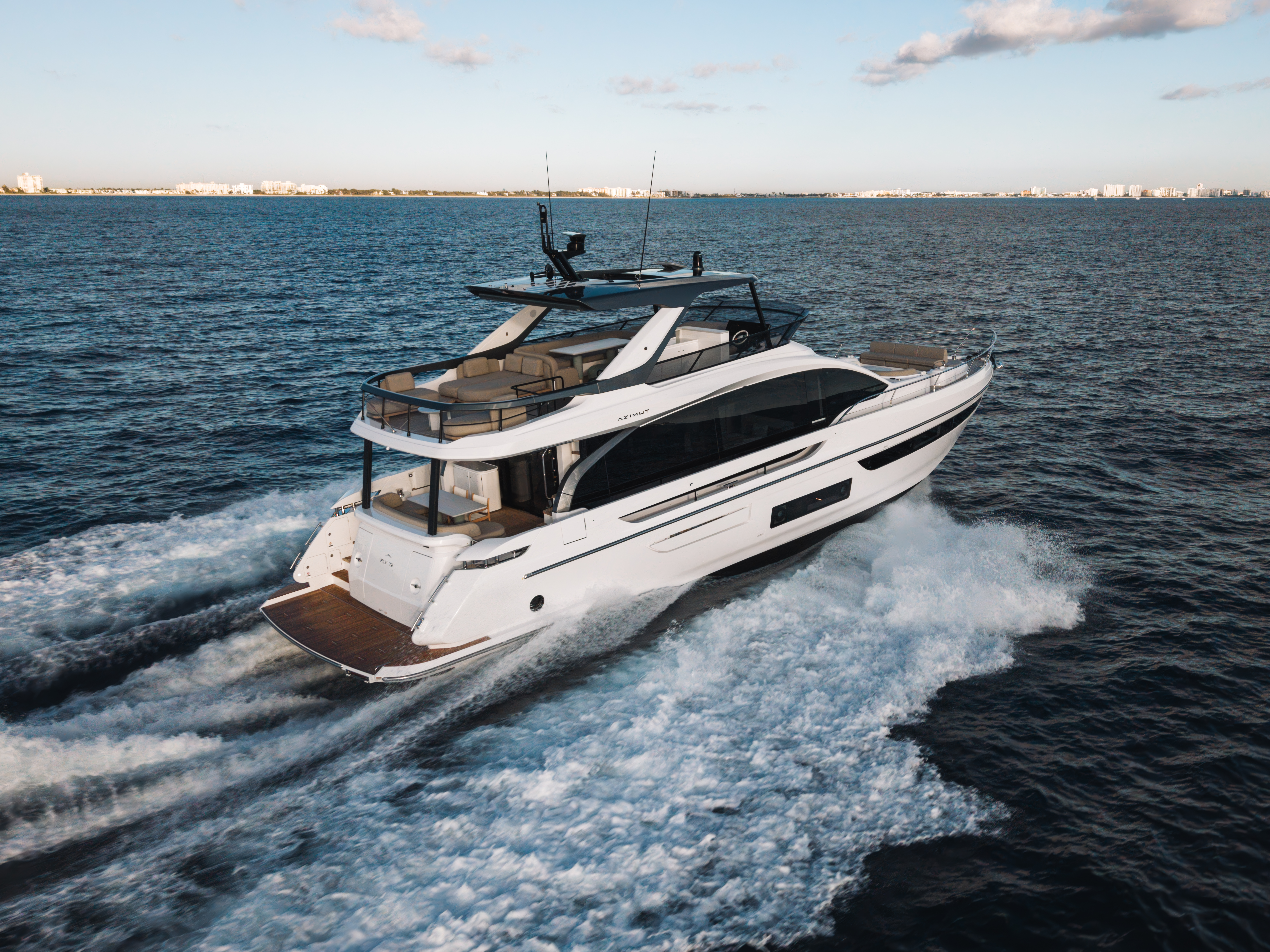 2025 Azimut Fly 72 for Sale in Pompano Beach, FL Flybridge 4